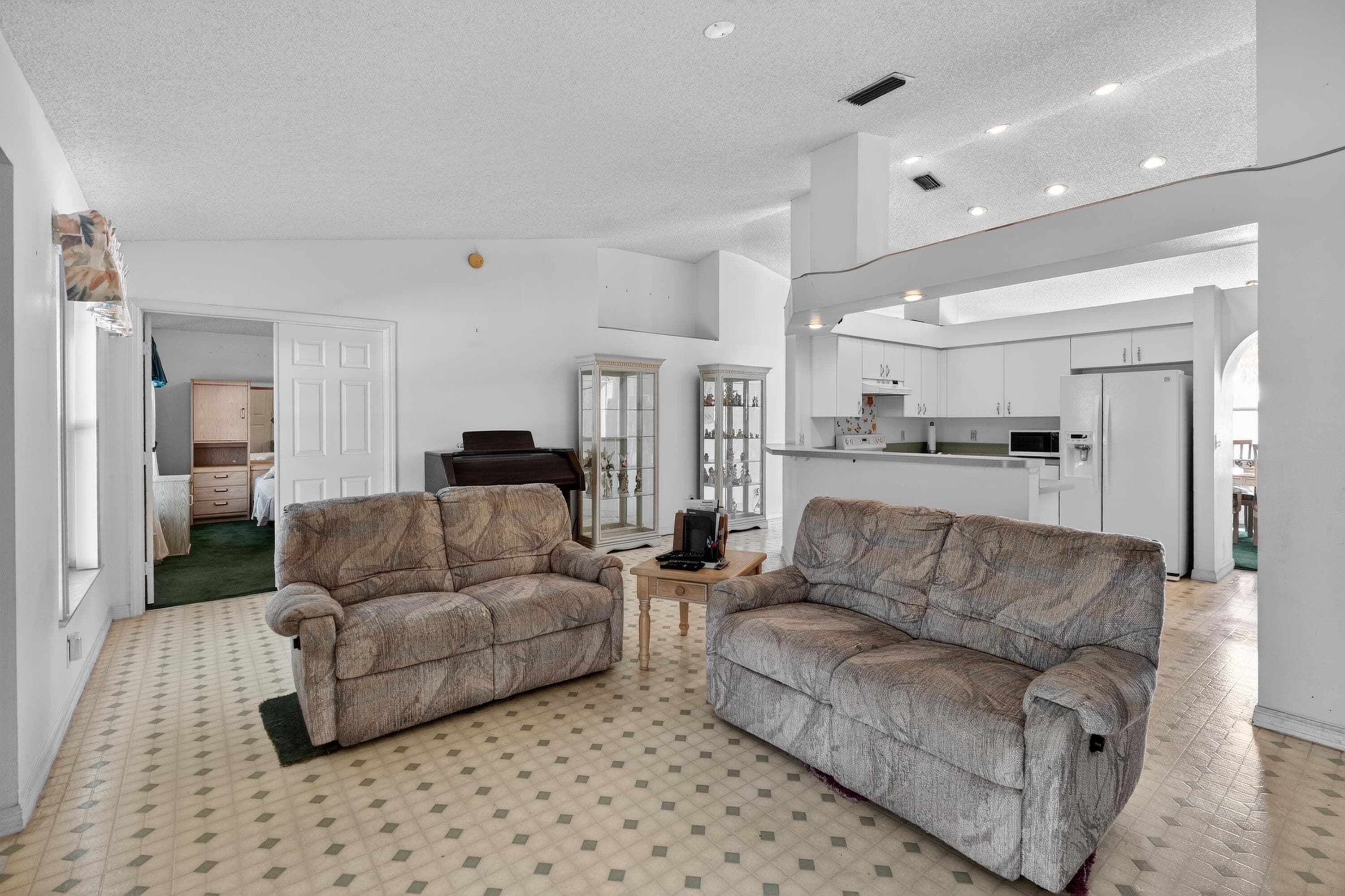 459 SE Nome Drive, Port St. Lucie, FL 34984 14