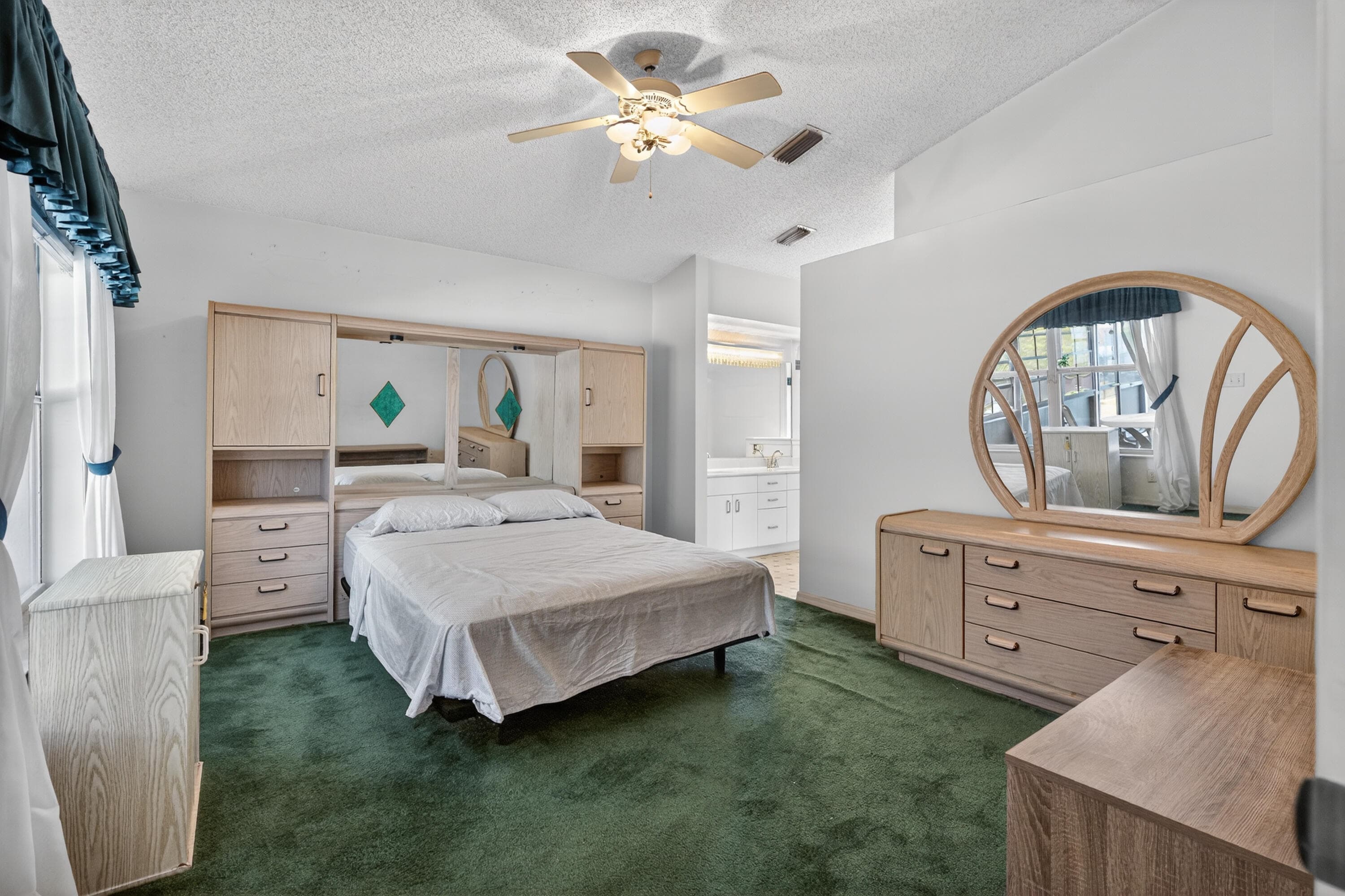 459 SE Nome Drive, Port St. Lucie, FL 34984 23