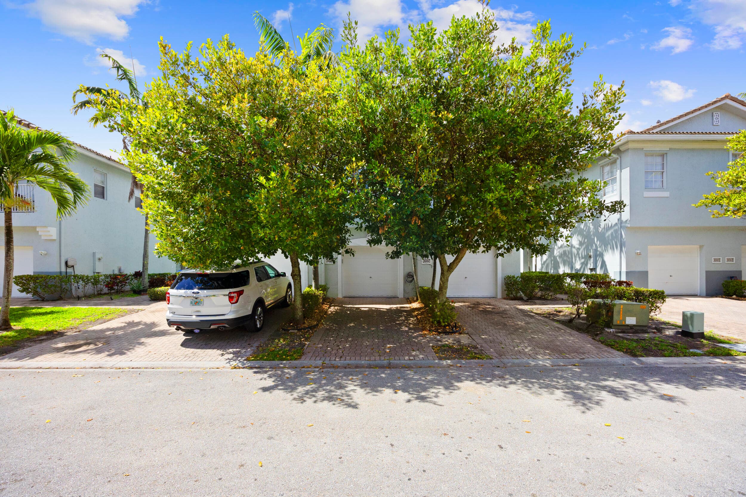 3069 Laurel Ridge Circle, Riviera Beach, FL 33404 2