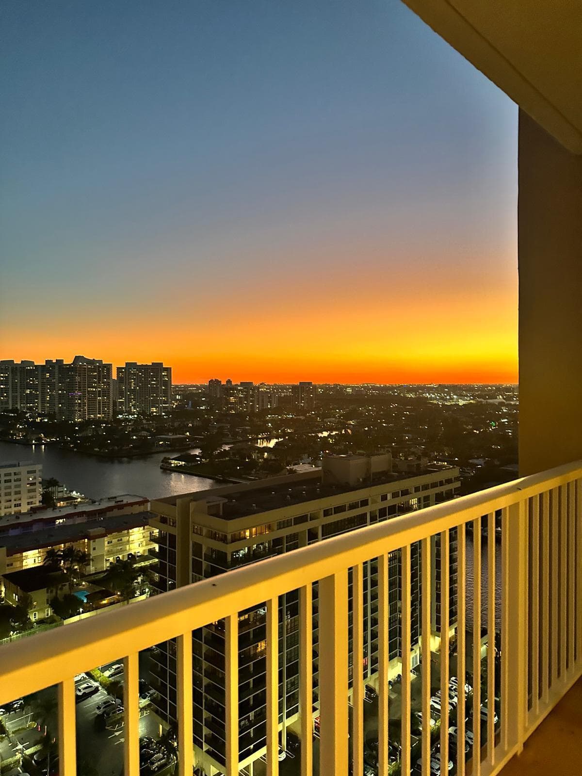 1985 S Ocean Drive Pha, Hallandale Beach, FL 33009 32