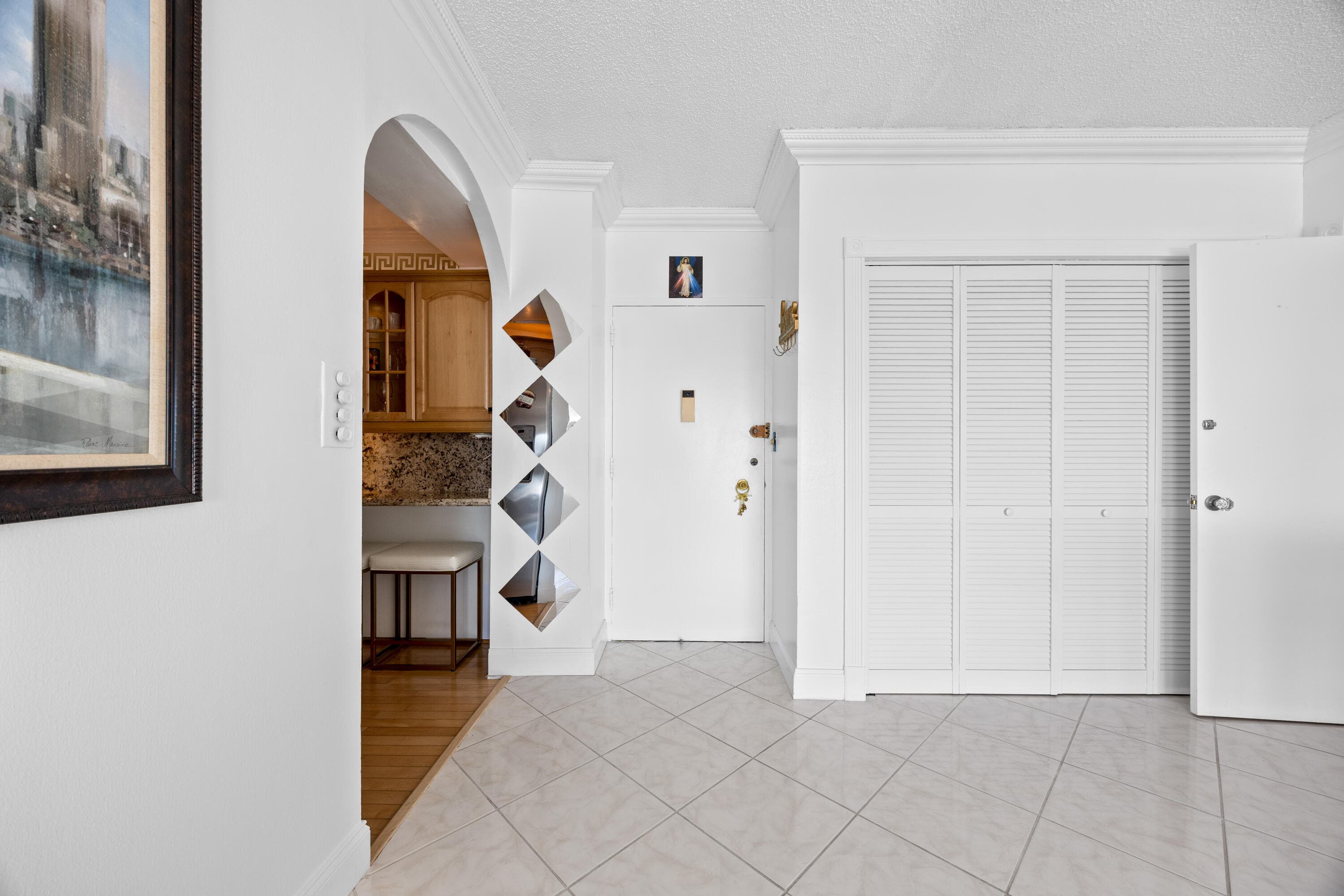 1985 S Ocean Drive Pha, Hallandale Beach, FL 33009 33