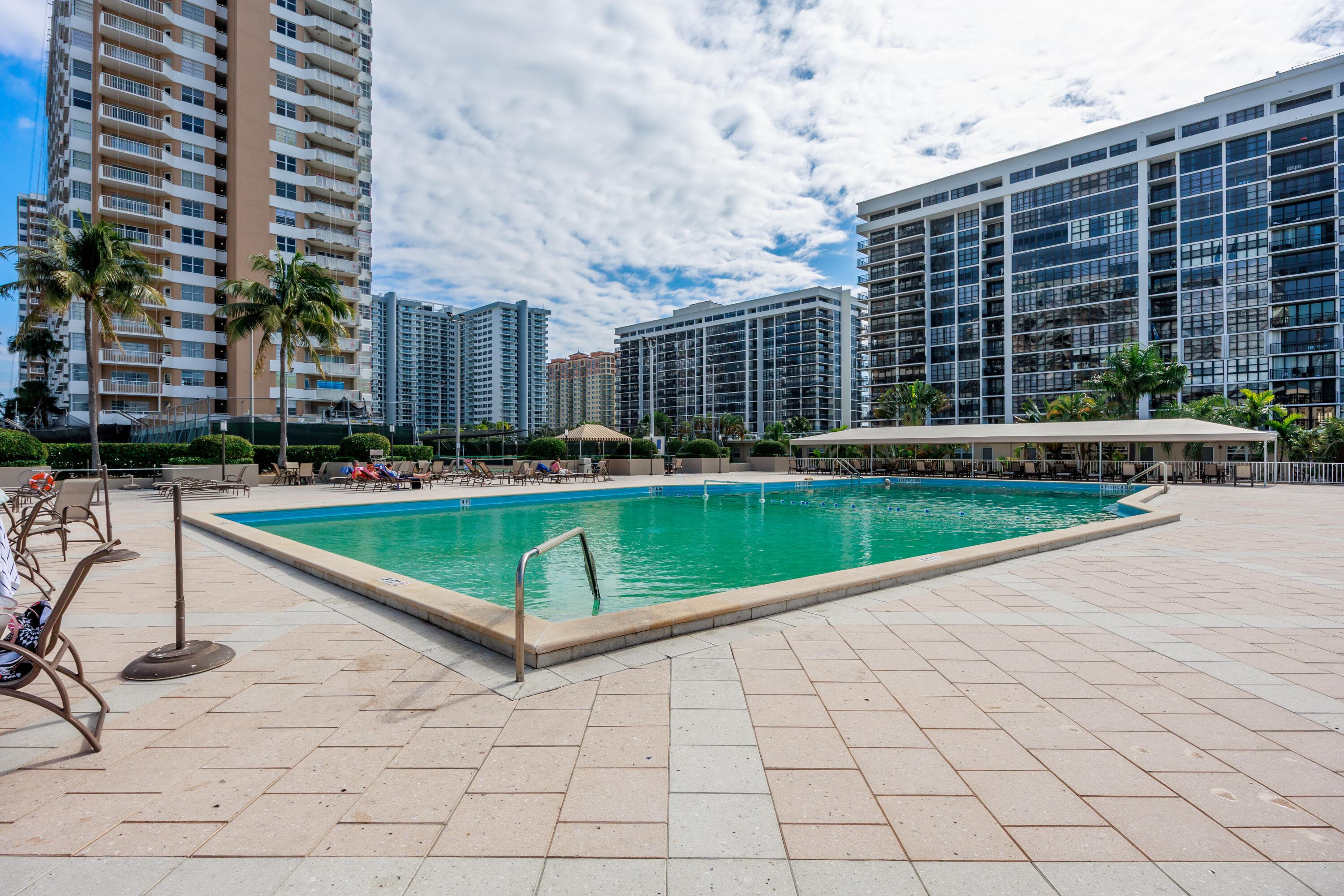 1985 S Ocean Drive Pha, Hallandale Beach, FL 33009 44