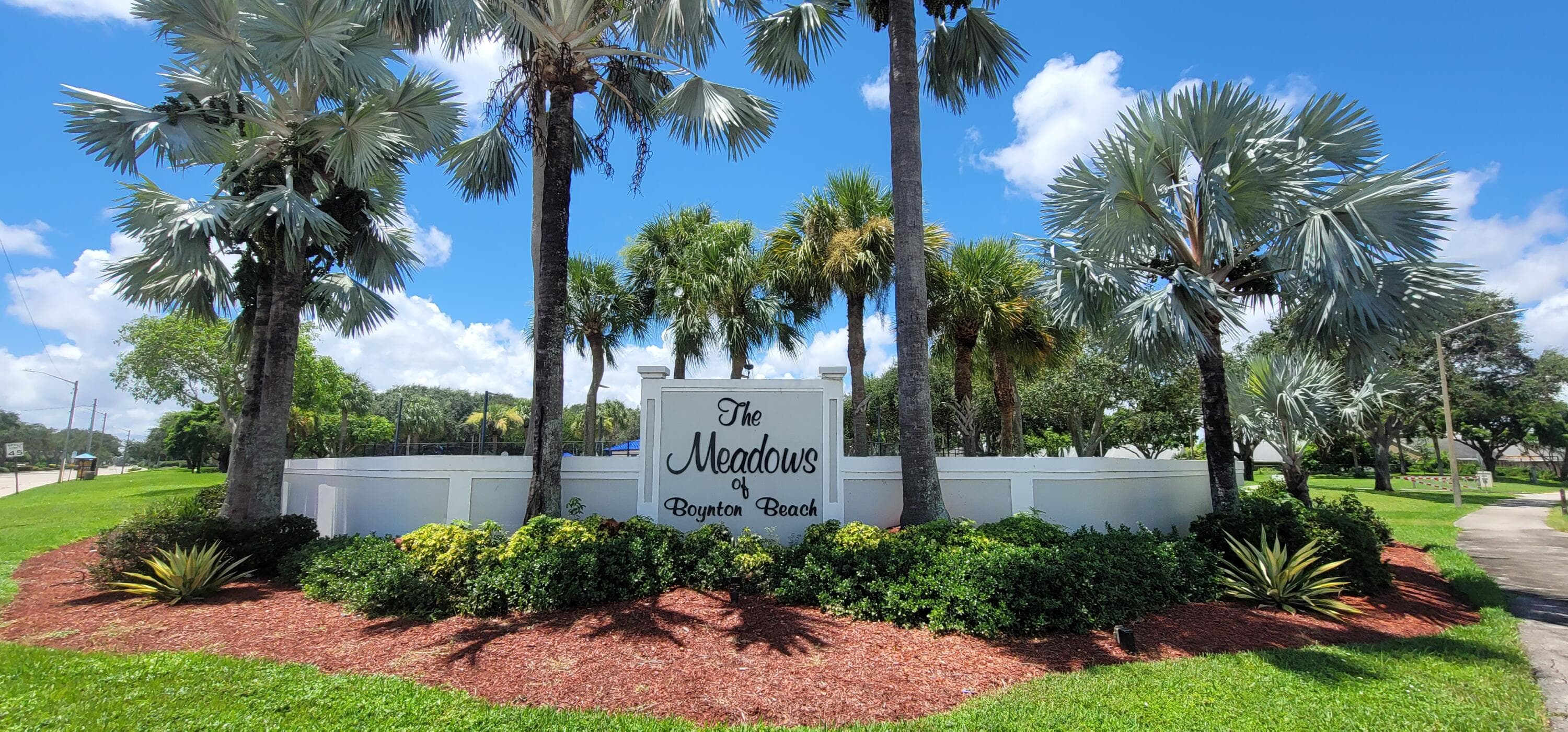 1509 Meadows Circle W, Boynton Beach, FL 33436 21