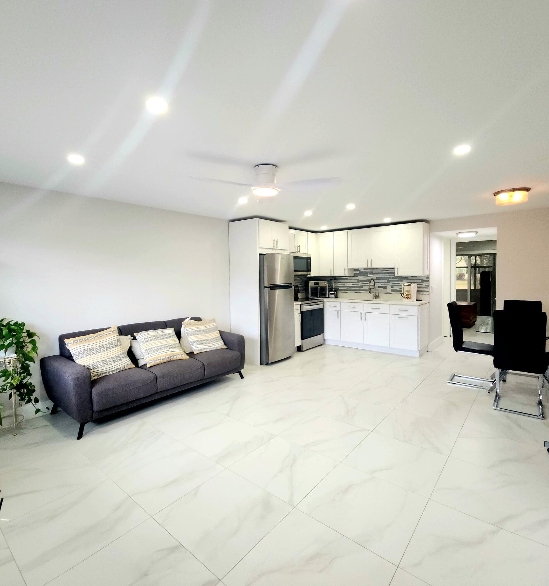 167 Sussex I, West Palm Beach, FL 33417 5