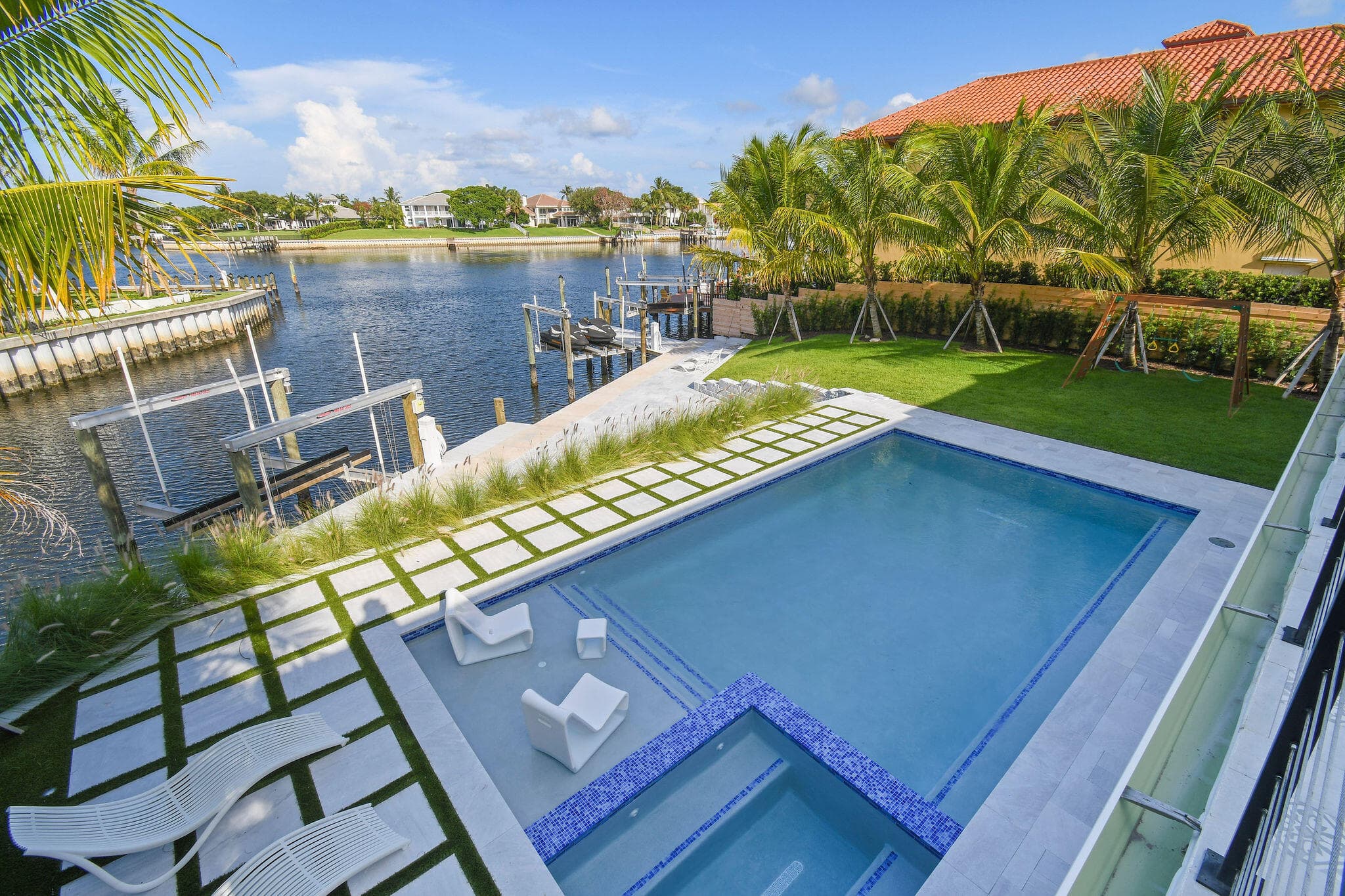 12880 S Shore Drive, Palm Beach Gardens, FL 33410 38