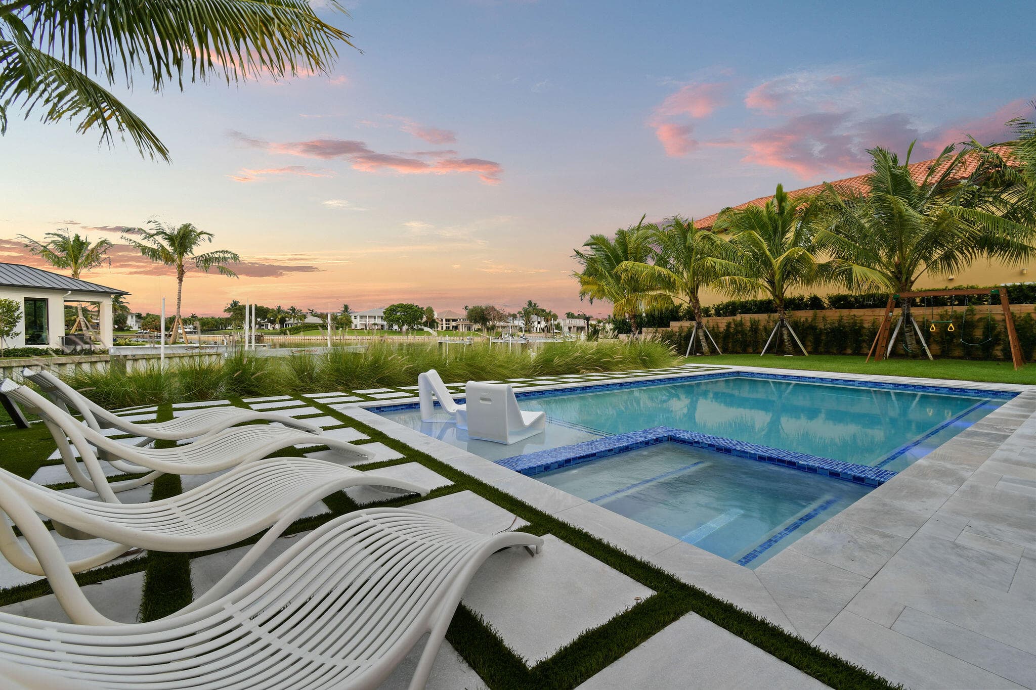 12880 S Shore Drive, Palm Beach Gardens, FL 33410 40