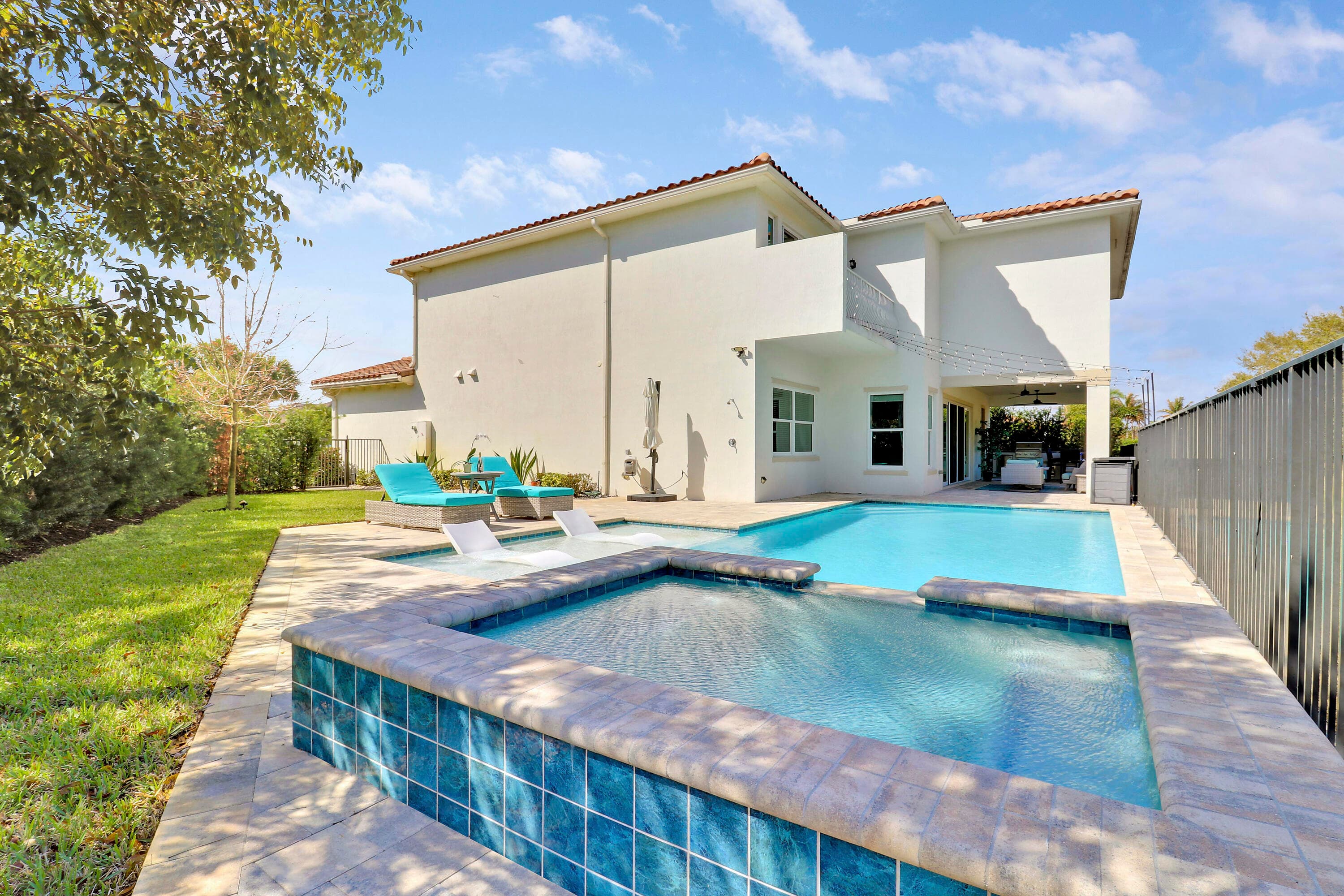 2475 NE Evinrude Circle, Jensen Beach, FL 34957 70