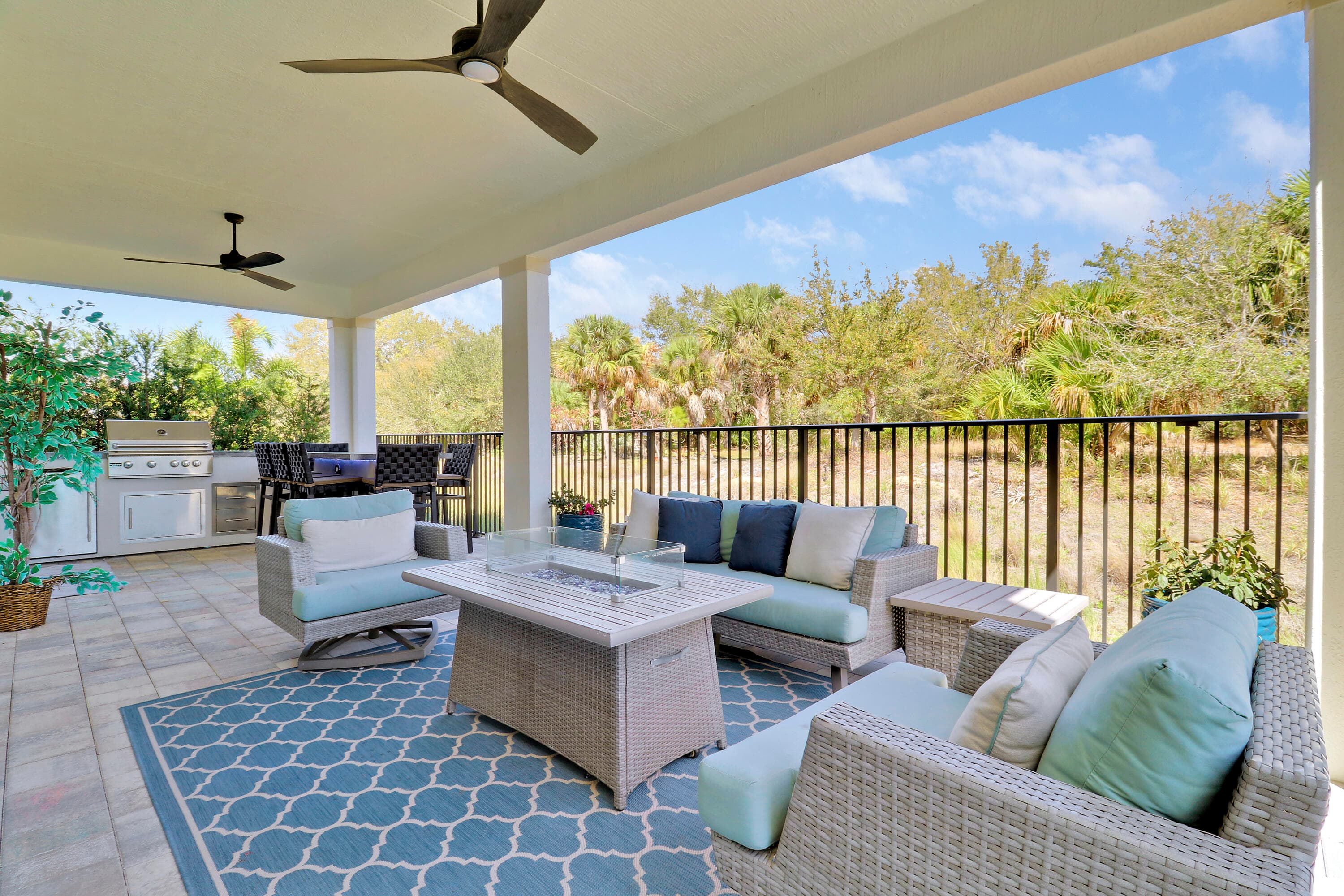 2475 NE Evinrude Circle, Jensen Beach, FL 34957 60