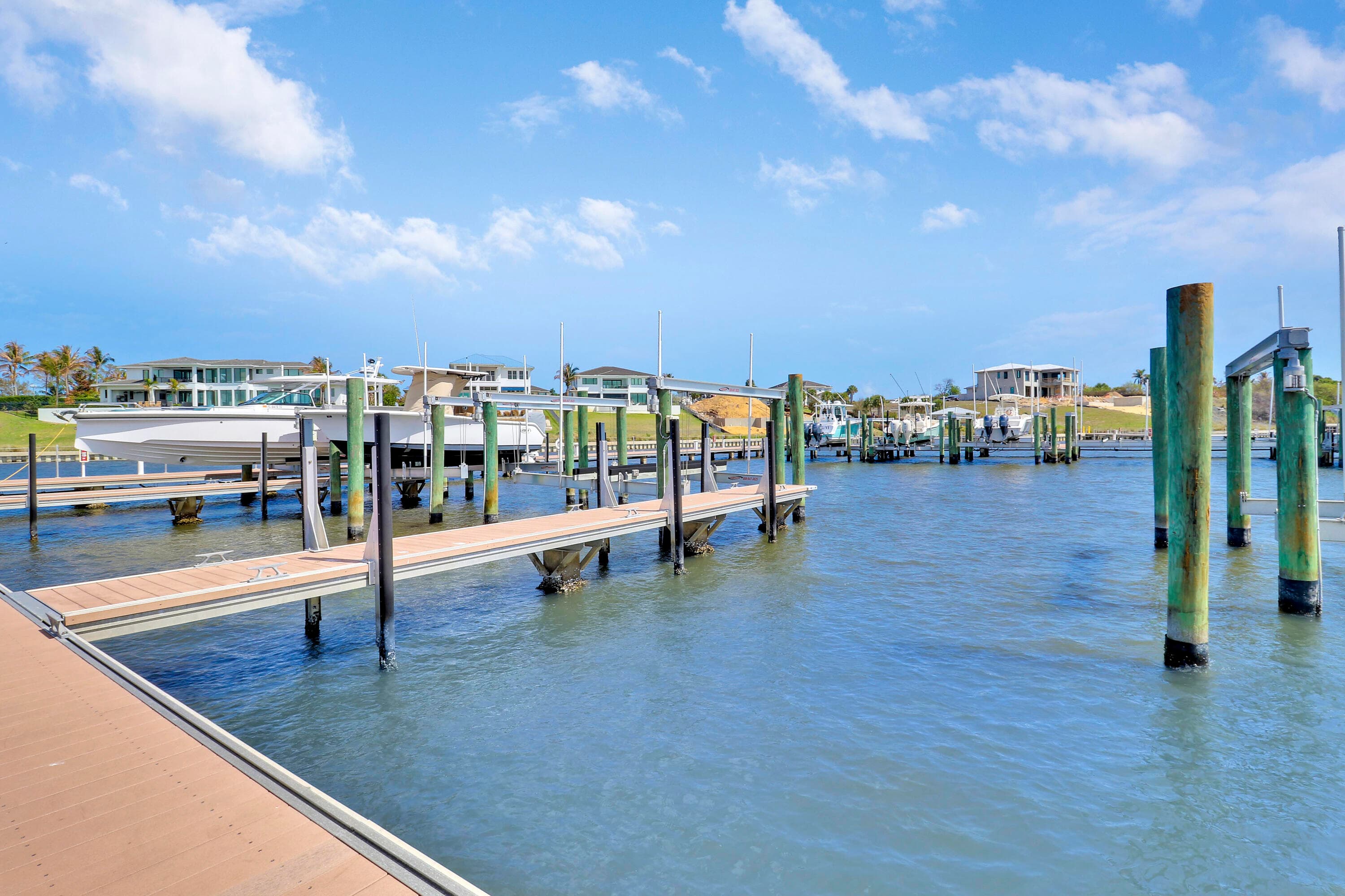 2475 NE Evinrude Circle, Jensen Beach, FL 34957 5