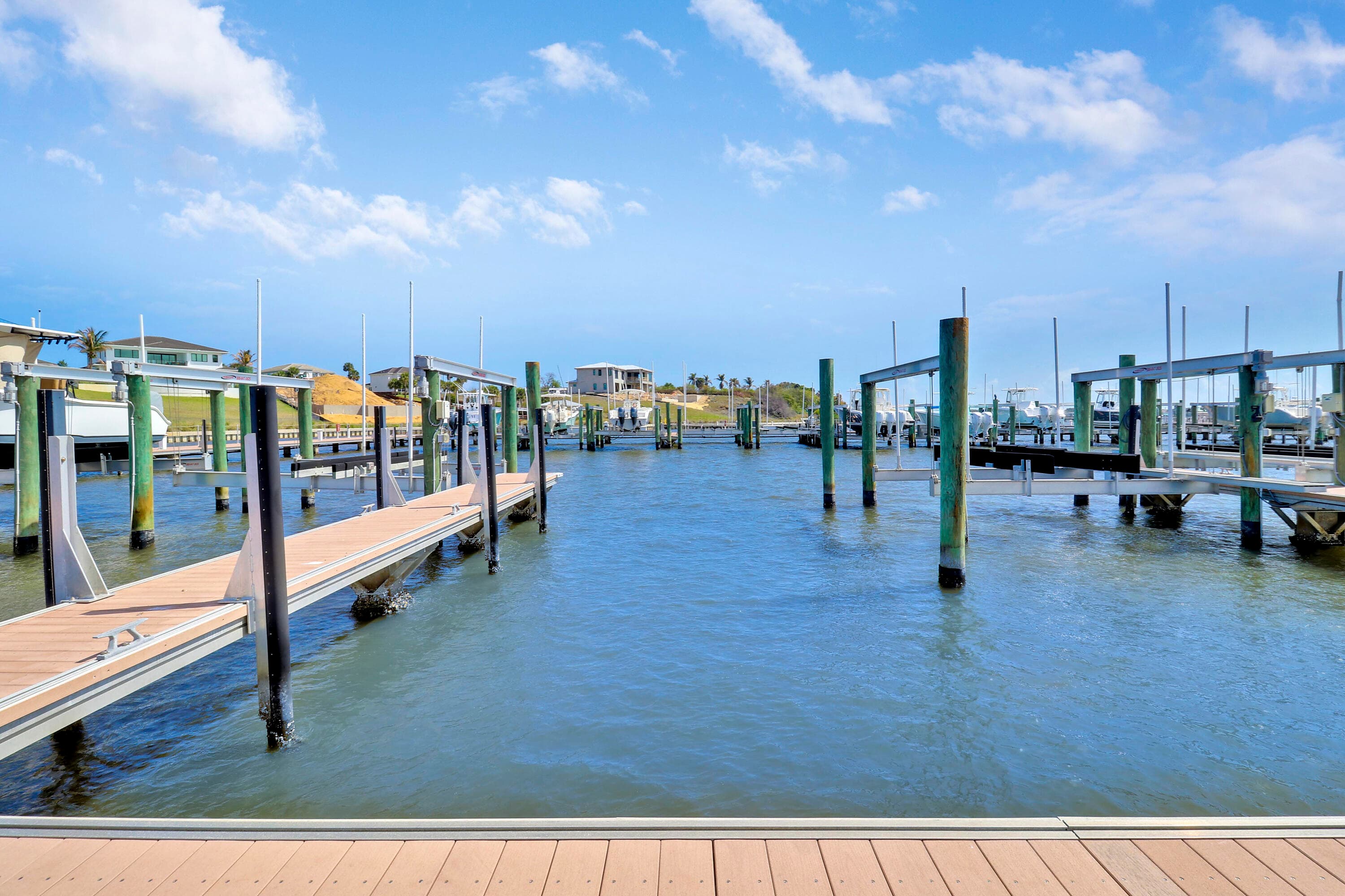 2475 NE Evinrude Circle, Jensen Beach, FL 34957 78