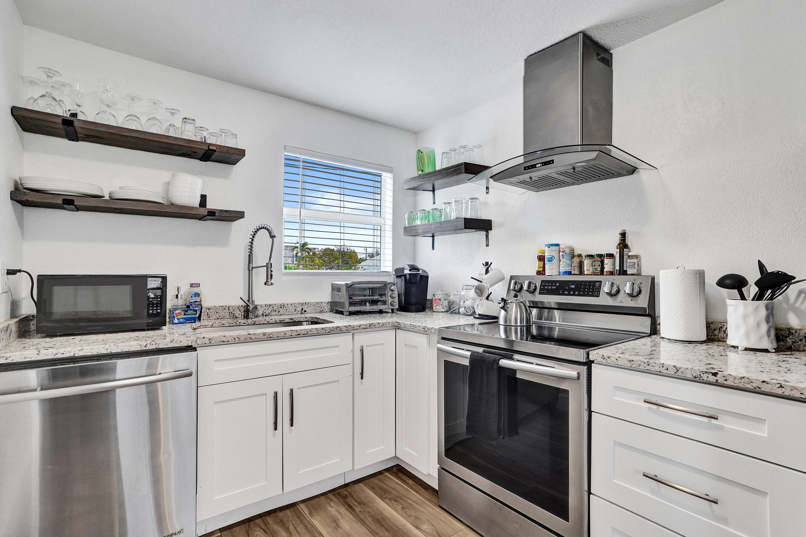 311 SE 3rd Avenue, Delray Beach, FL 33483 8