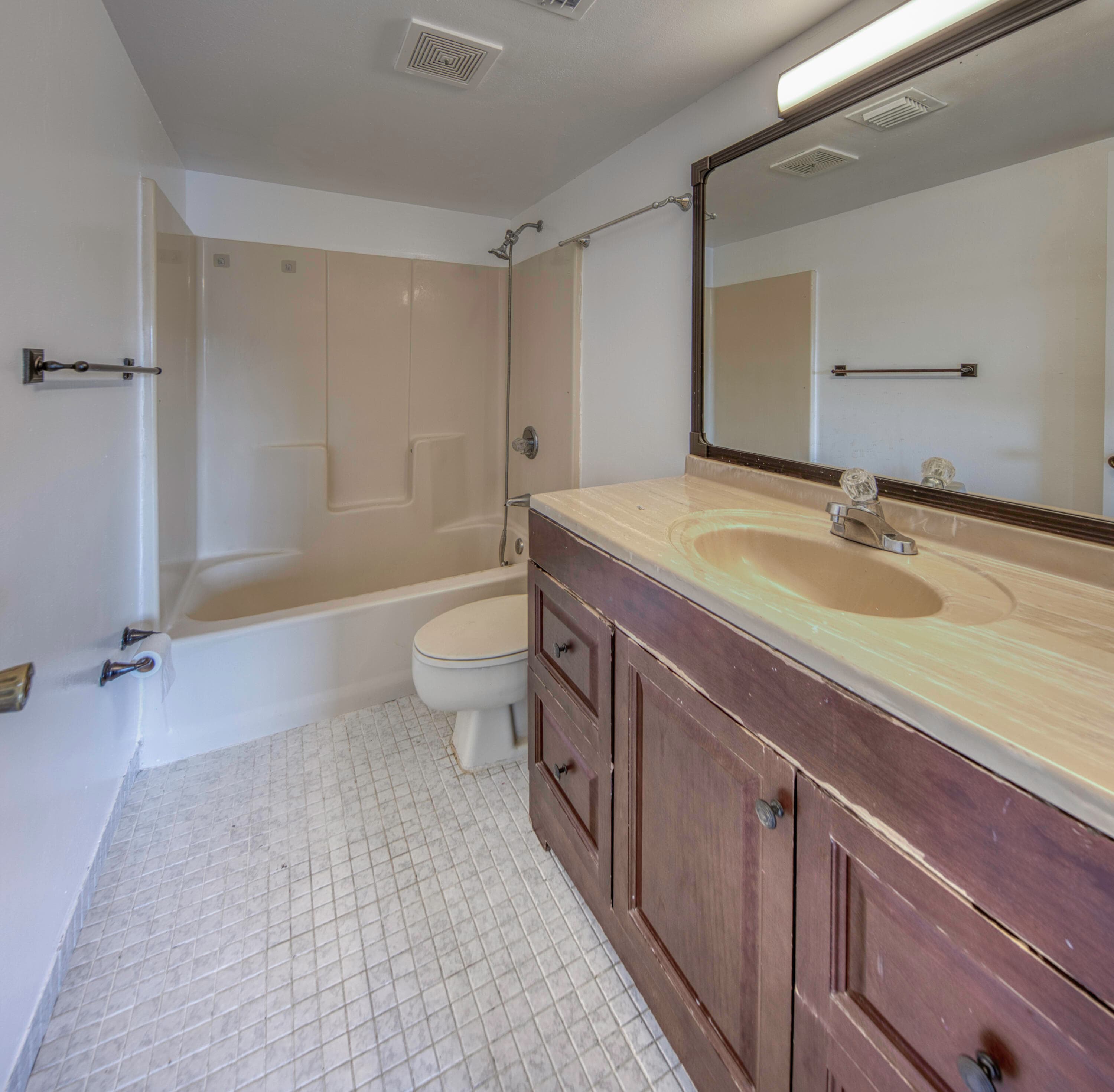 890 N Federal Highway 412, Lantana, FL 33462 29