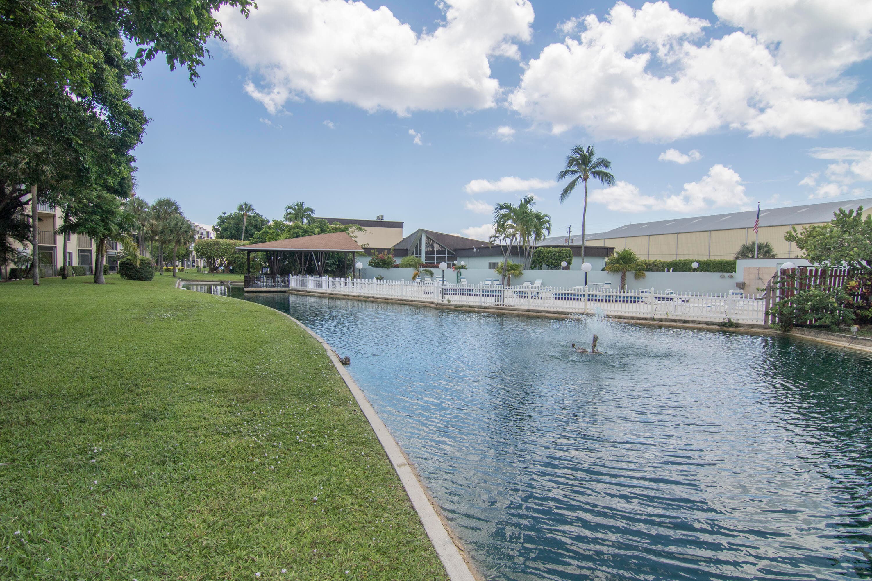 890 N Federal Highway 412, Lantana, FL 33462 45