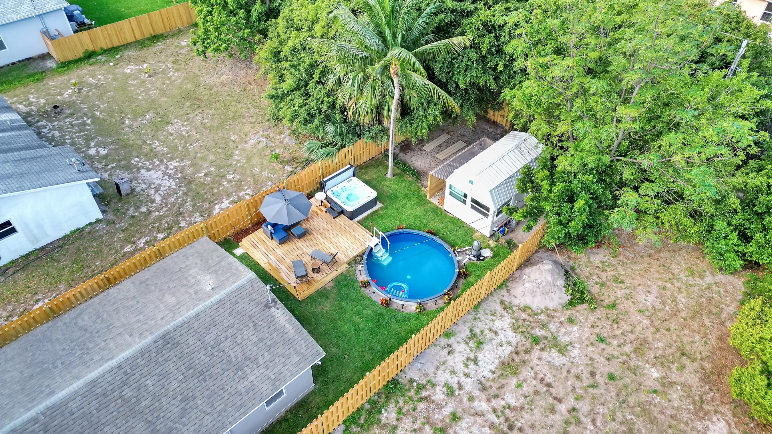 240 NW 9th Avenue, Delray Beach, FL 33444 5