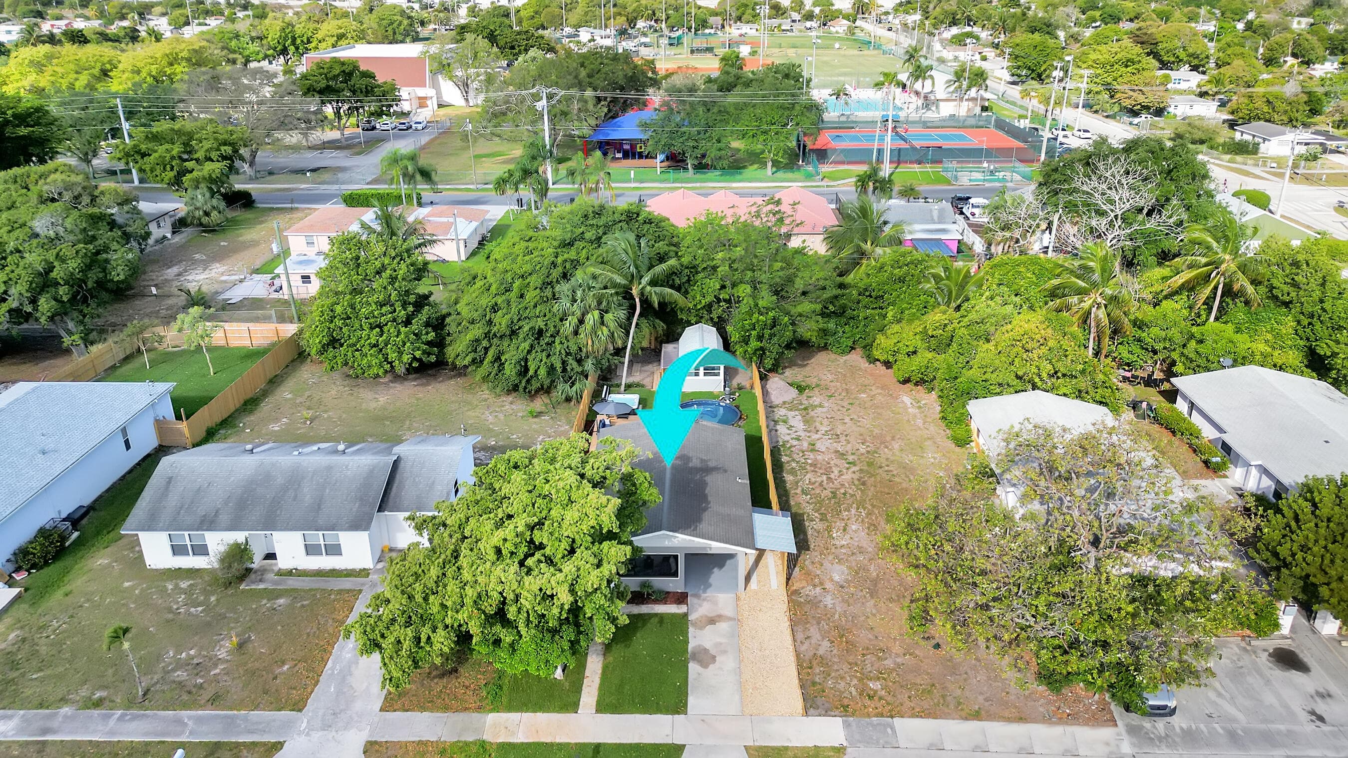 240 NW 9th Avenue, Delray Beach, FL 33444 23