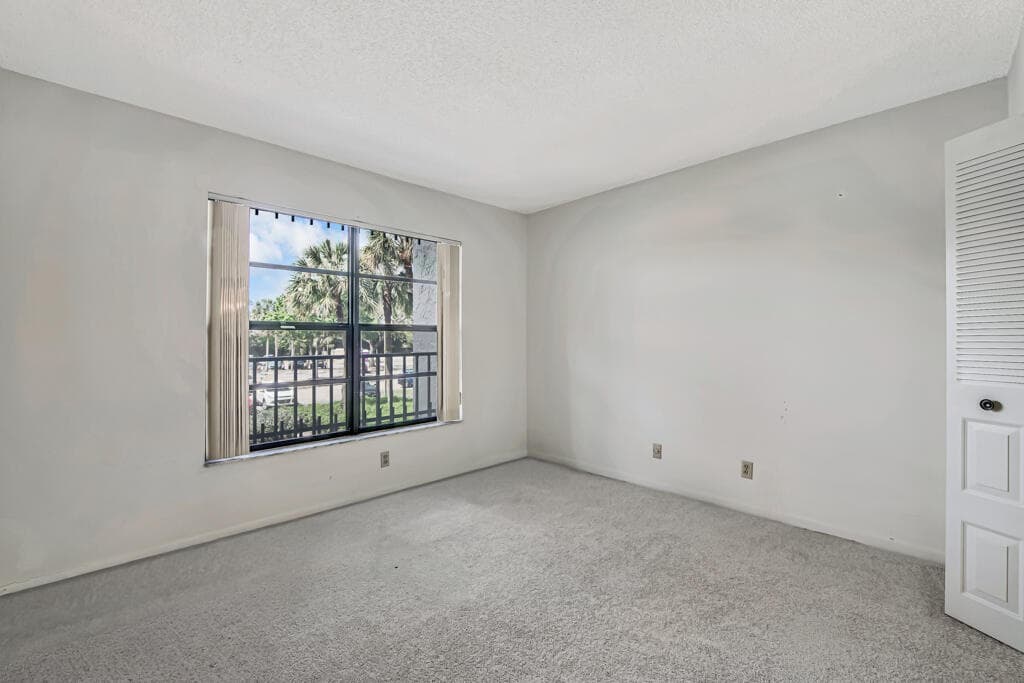 4640 Lucerne Lakes Boulevard 206, Lake Worth, FL 33467 10