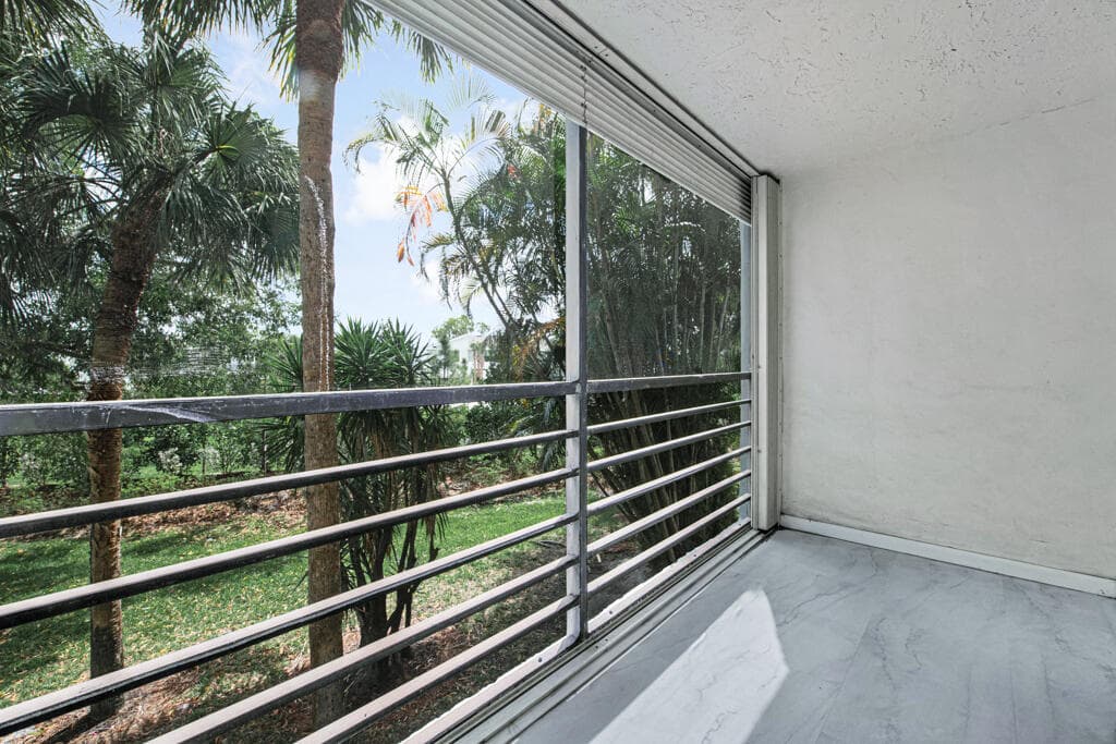 4640 Lucerne Lakes Boulevard 206, Lake Worth, FL 33467 23