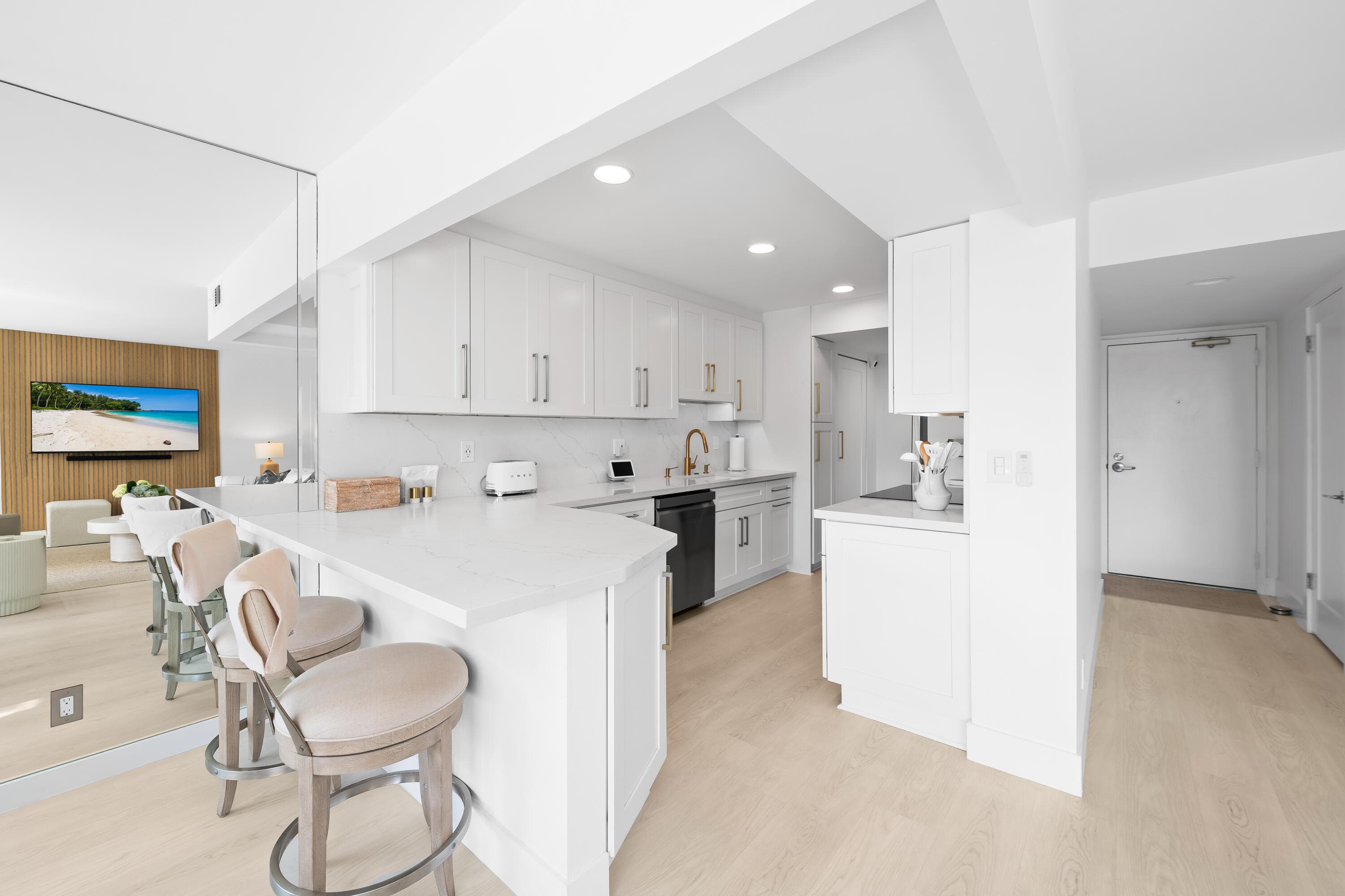 799 Jeffery Street 303, Boca Raton, FL 33487 5