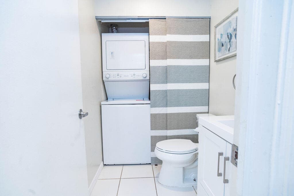950 S Kanner Highway 124, Stuart, FL 34994 8