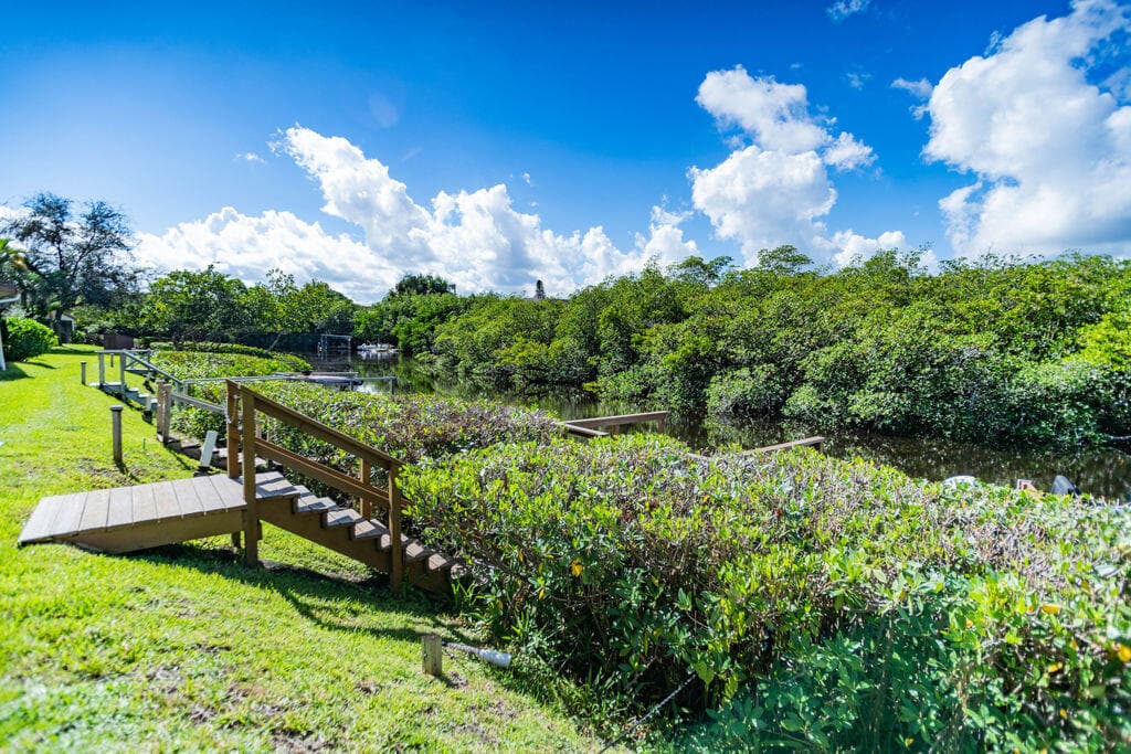 950 S Kanner Highway 124, Stuart, FL 34994 34