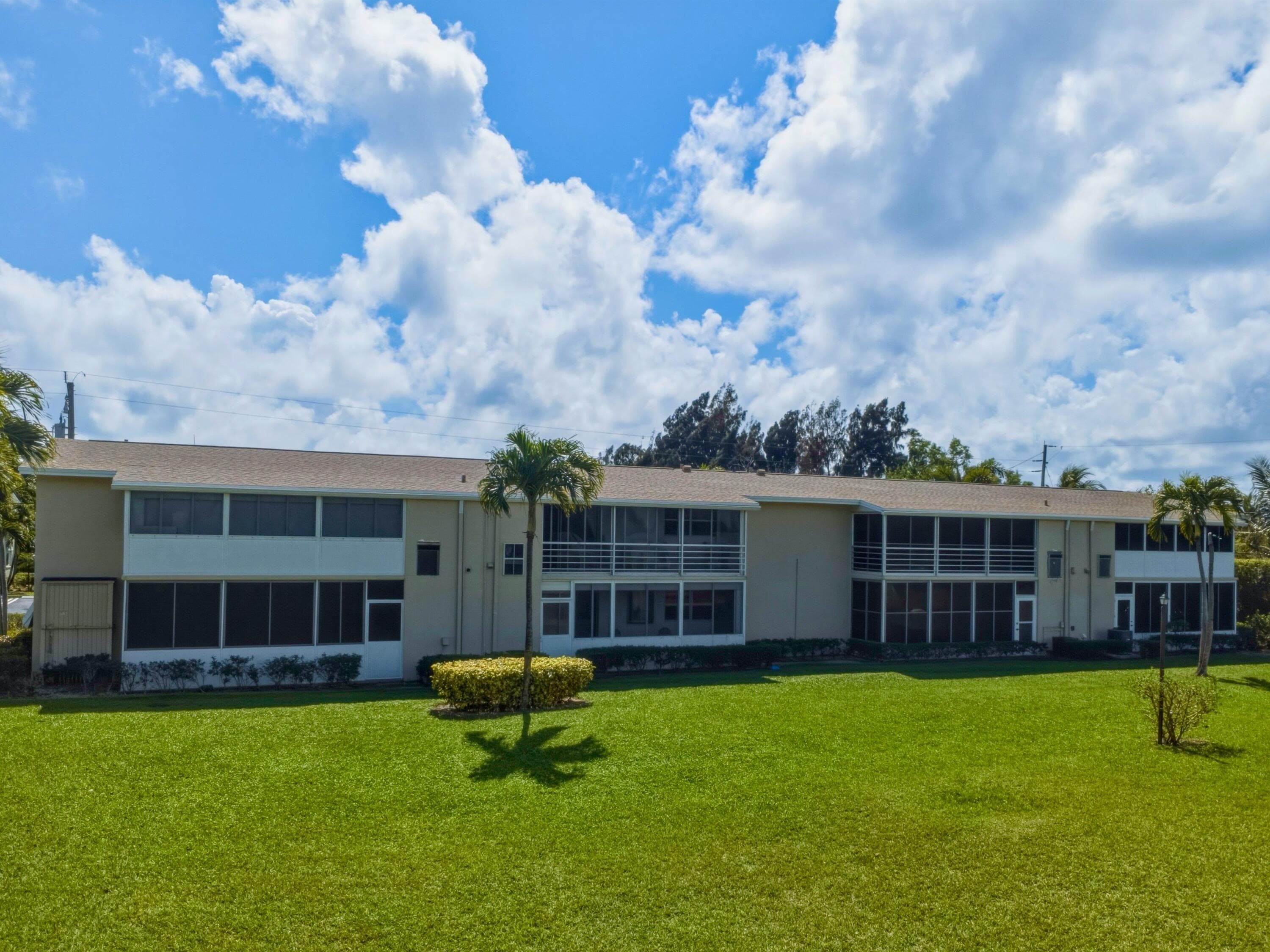 301 Circle Drive S 103, Boynton Beach, FL 33435 27