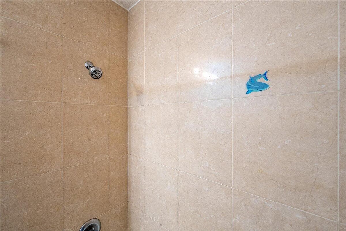 36 Harbour Isle Drive W 106, Fort Pierce, FL 34949 23
