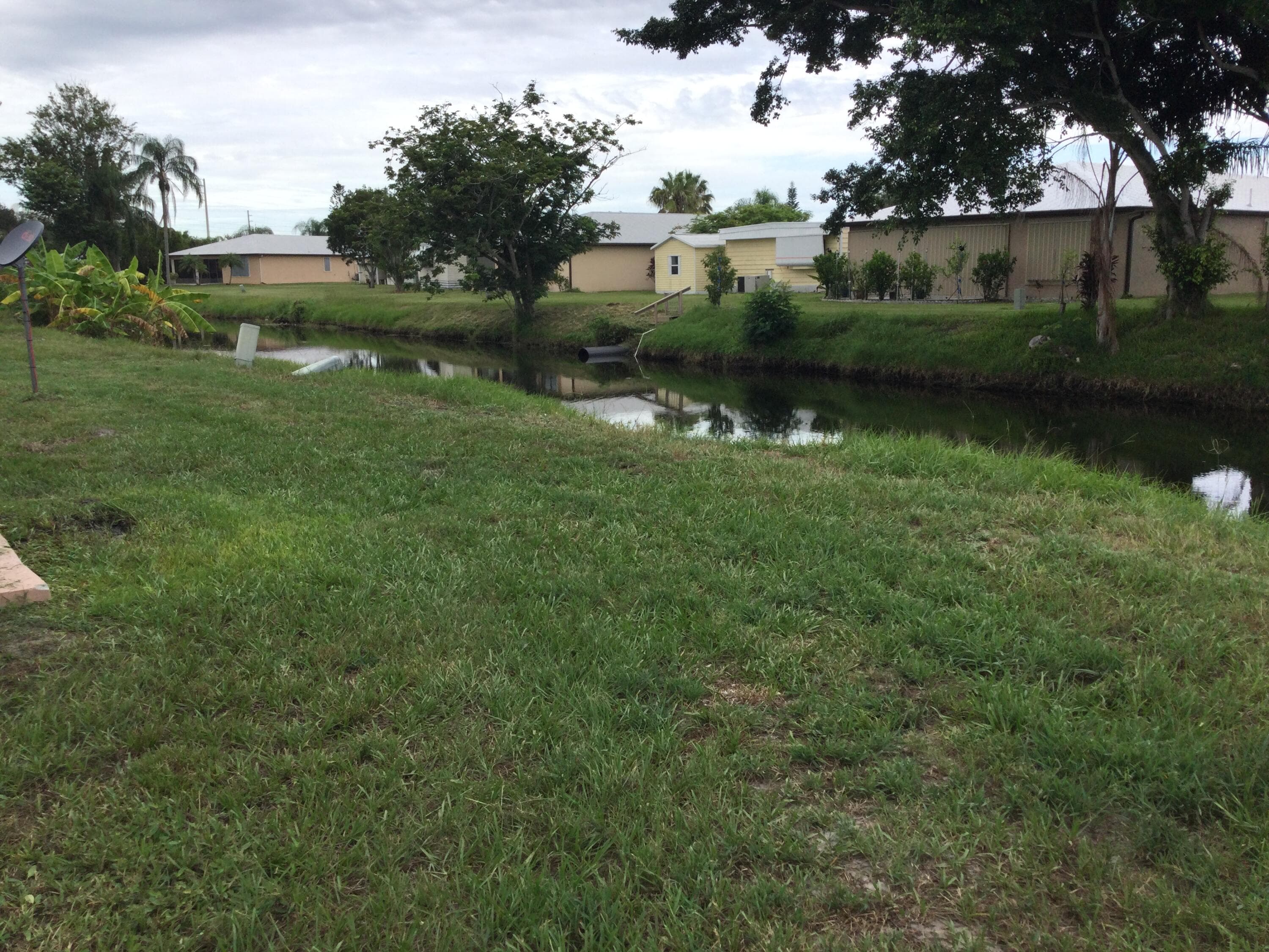 48 Del Prado Street, Port St. Lucie, FL 34952 28