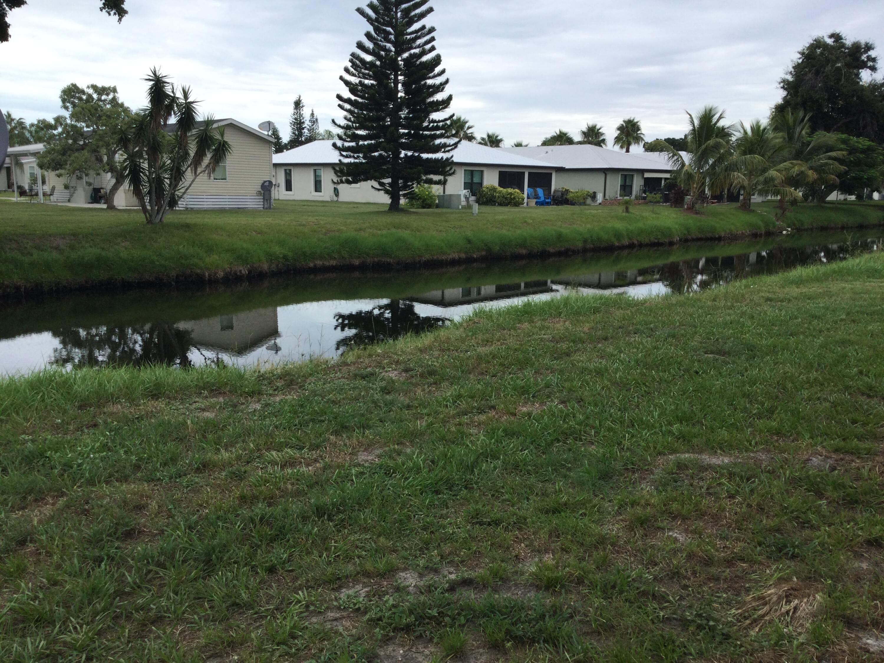 48 Del Prado Street, Port St. Lucie, FL 34952 30
