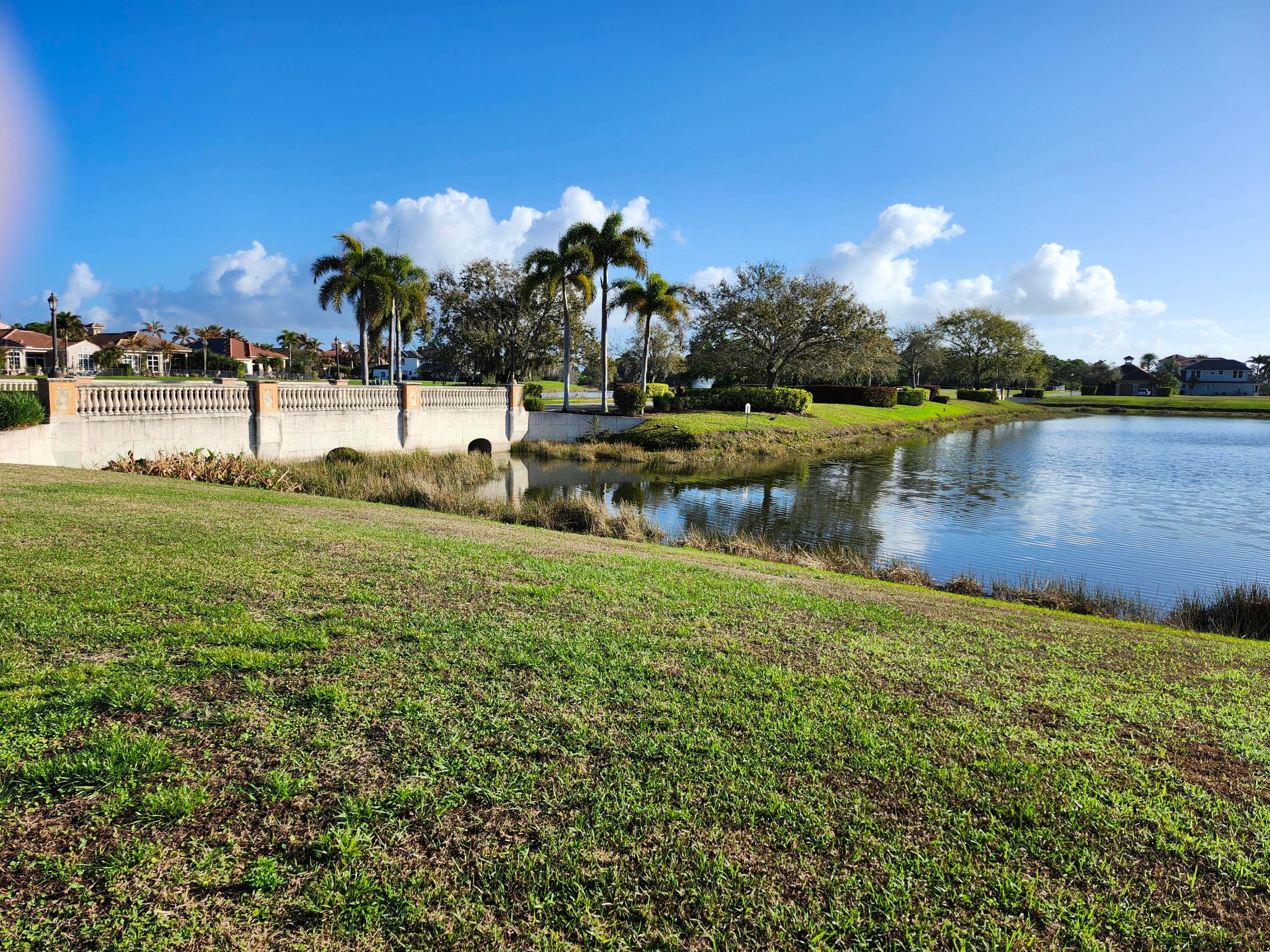 104 SE San Alicante, Port St. Lucie, FL 34984 2