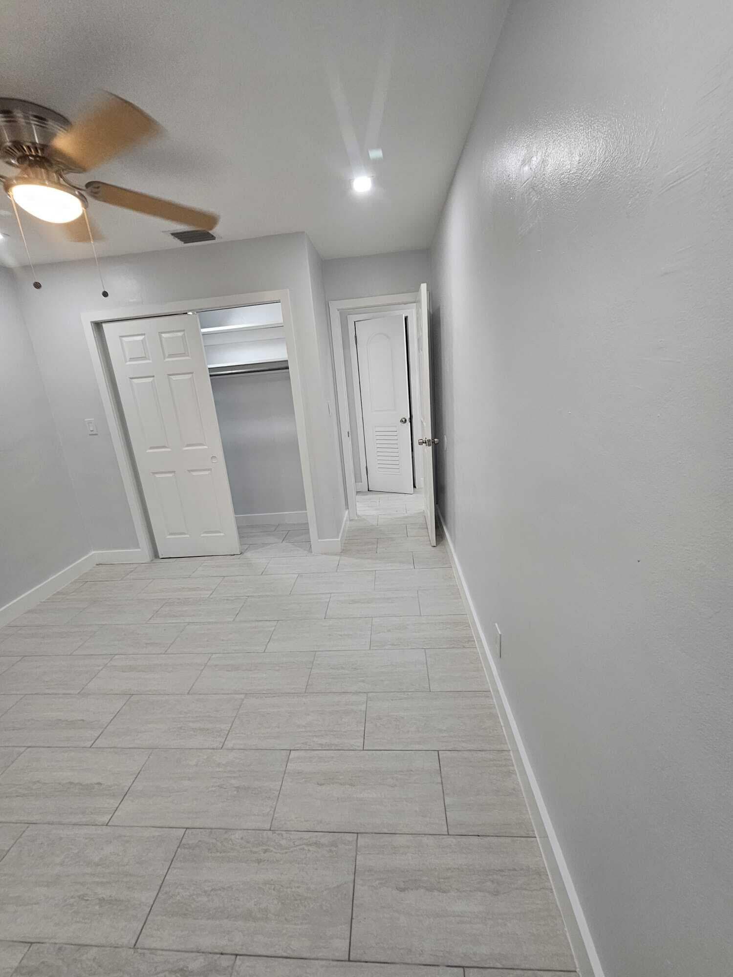 2030 SW 41st Avenue 3, Fort Lauderdale, FL 33317 11