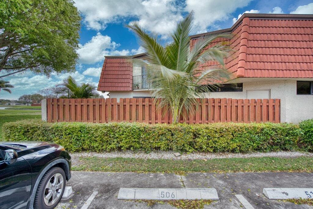 3838 Victoria Drive, West Palm Beach, FL 33406 3