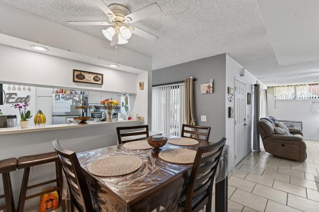 3838 Victoria Drive, West Palm Beach, FL 33406 19