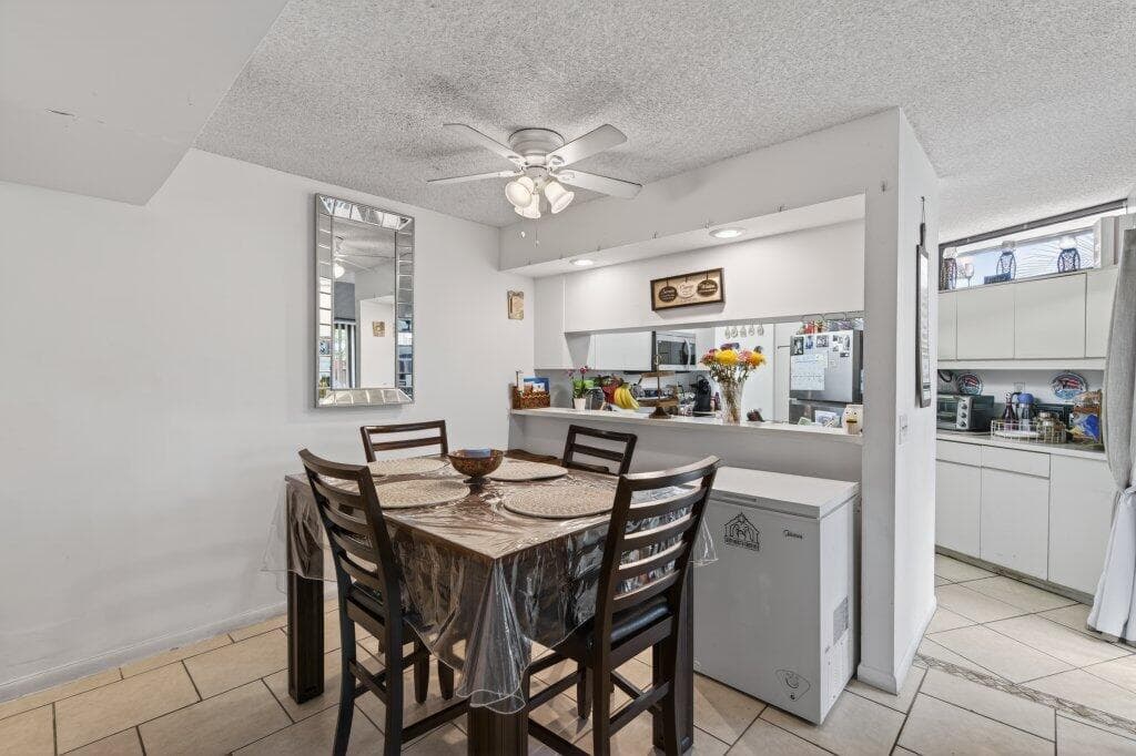 3838 Victoria Drive, West Palm Beach, FL 33406 18