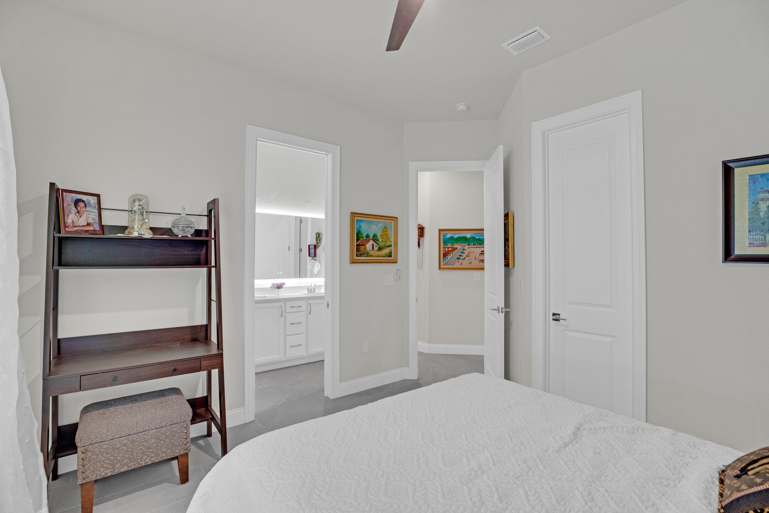4160 Negal Circle, Melbourne, FL 32901 24