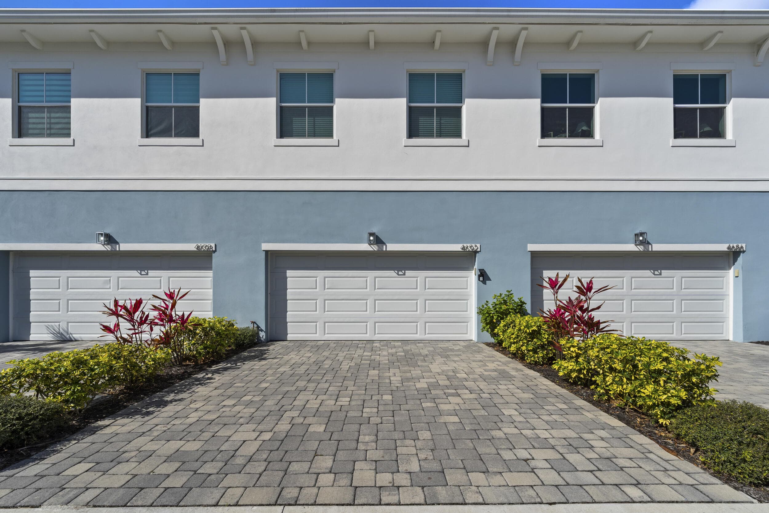 4692 SE Manatee Way, Stuart, FL 34997 32