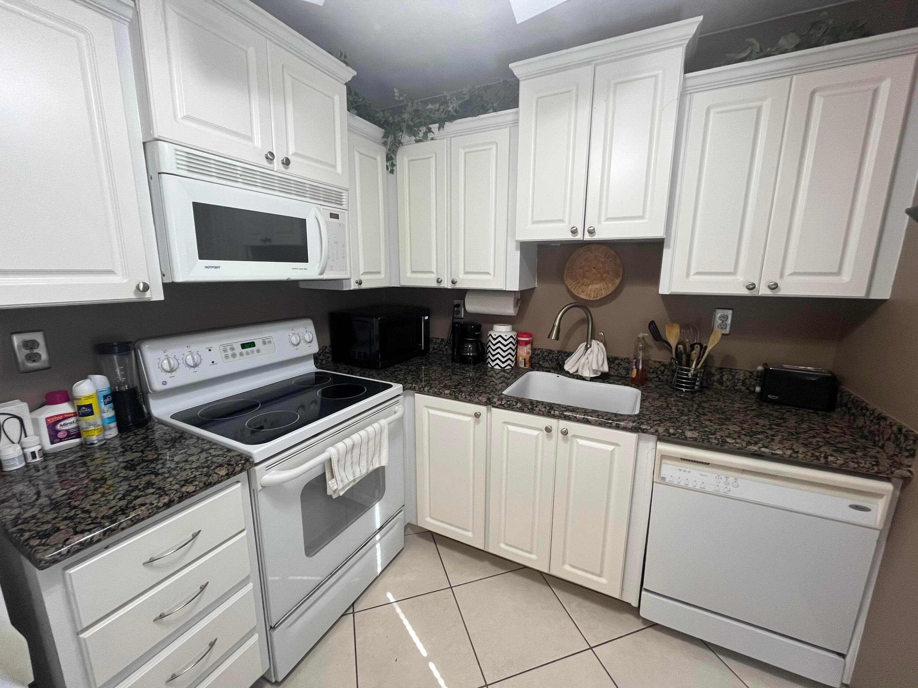 142 Normandy C, Delray Beach, FL 33484 7