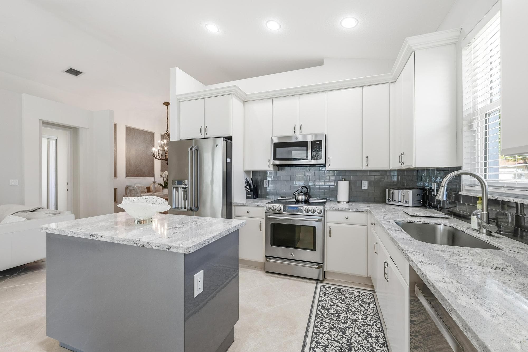 2737 Clipper Circle, West Palm Beach, FL 33411 12