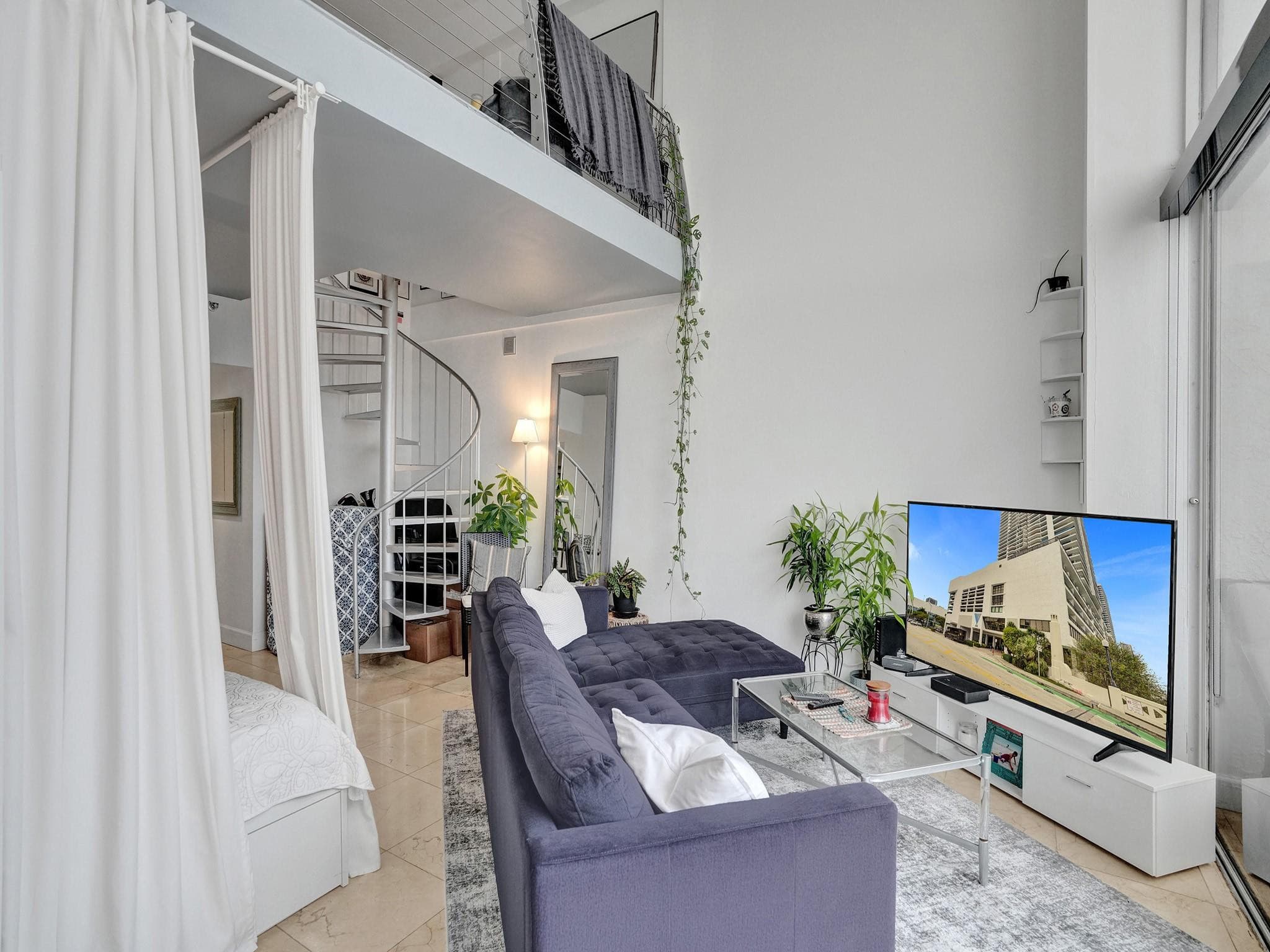 555 NE 15th Street T4(704), Miami, FL 33132 6