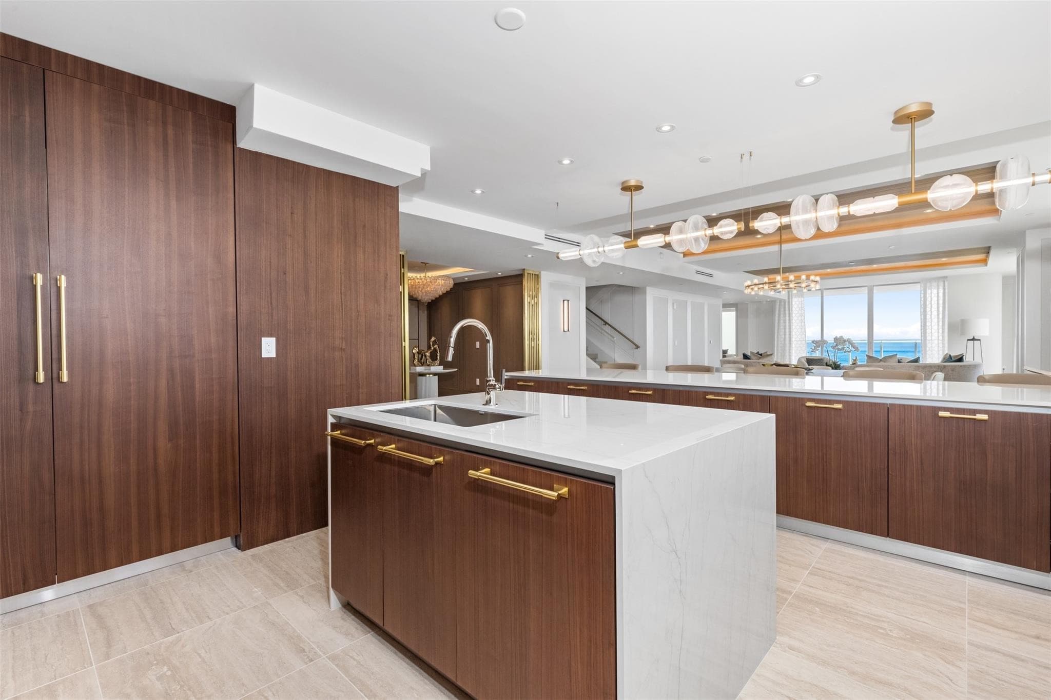 525 N Fort Lauderdale Beach Boulevard 2201, Fort Lauderdale, FL 33304 18