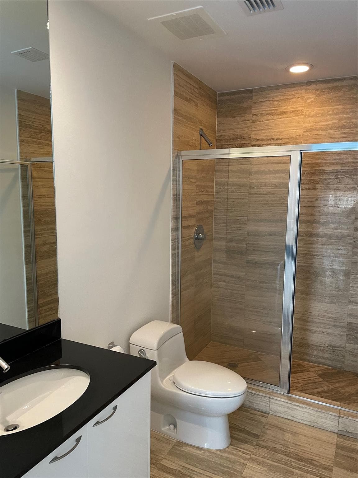 16001 Collins Avenue 502, Sunny Isles Beach, FL 33160 12
