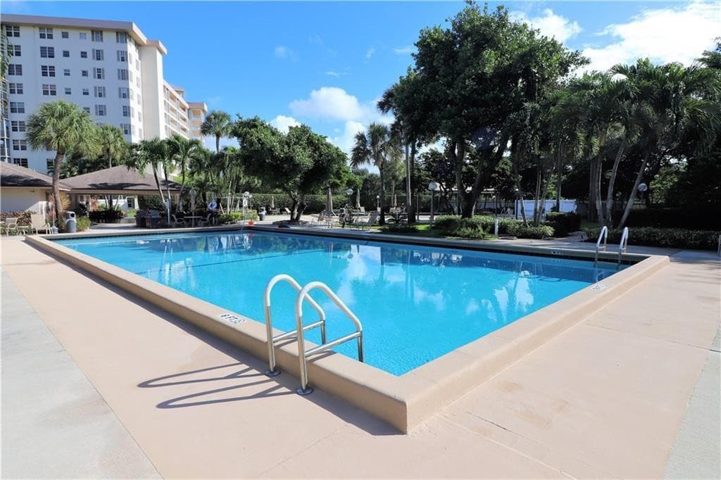 3507 Oaks Way 307, Pompano Beach, FL 33069 72
