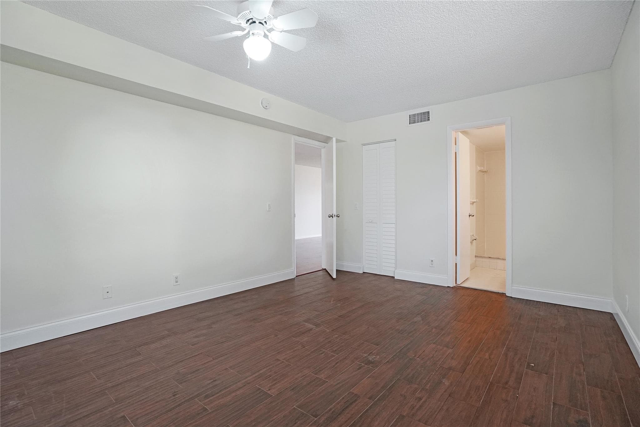 109 Lake Emerald Drive 110, Oakland Park, FL 33309 11