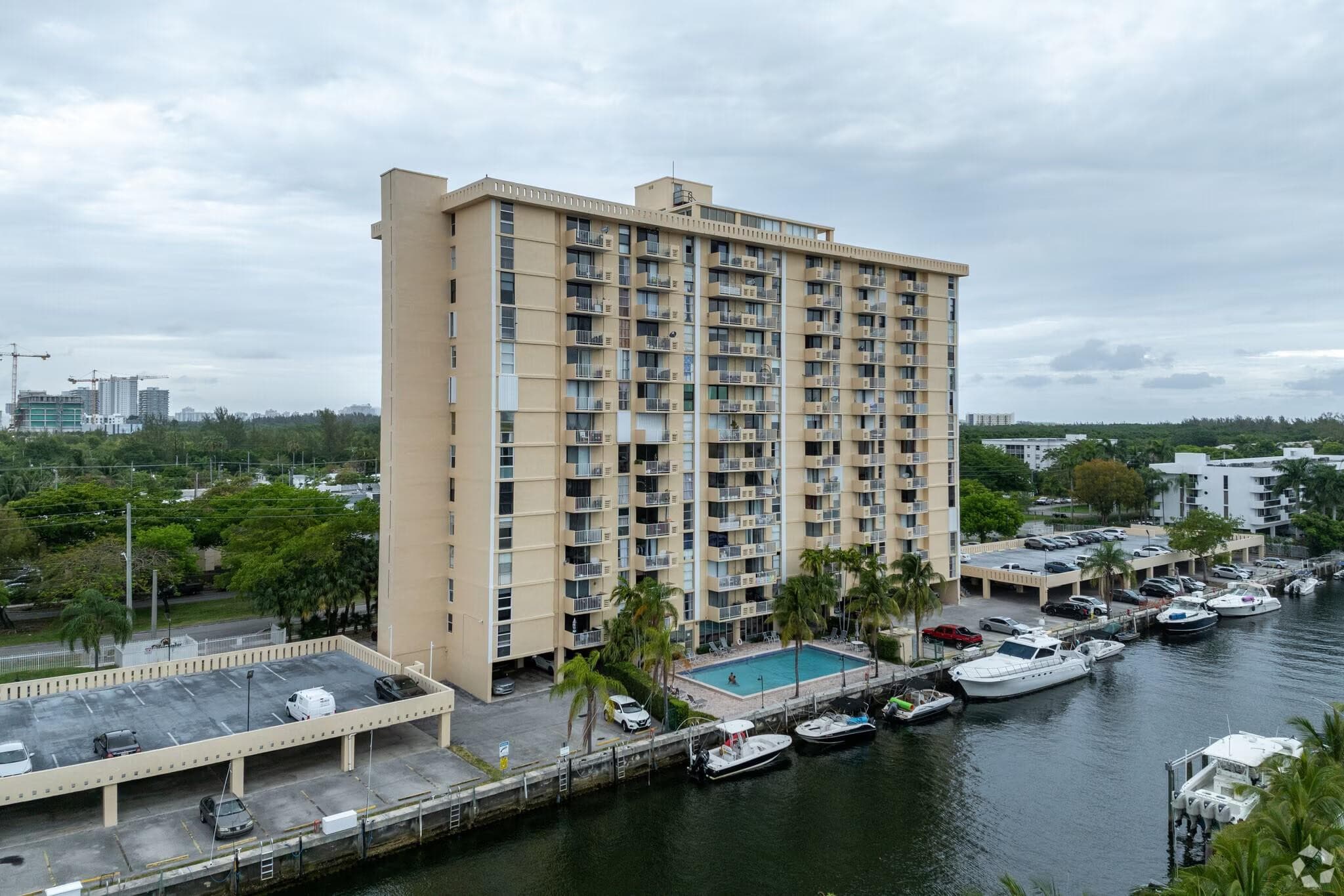 2350 NE 135th Street 203, North Miami, FL 33181 2