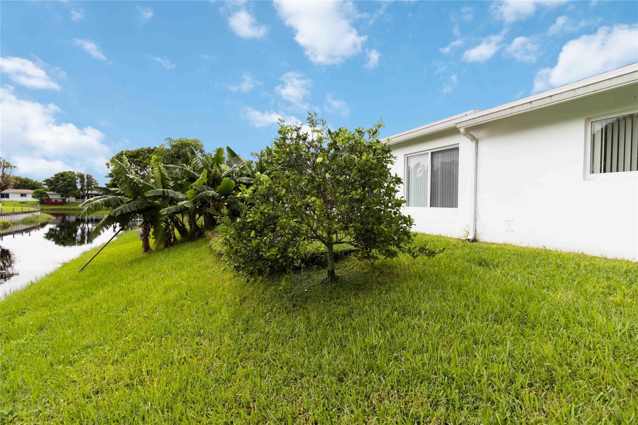 735 NW 73rd Terrace, Margate, FL 33063 35