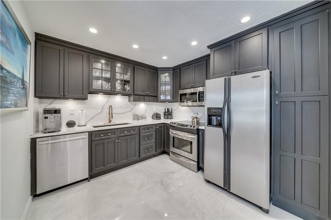 417 NE 15th Avenue, Fort Lauderdale, FL 33301 19