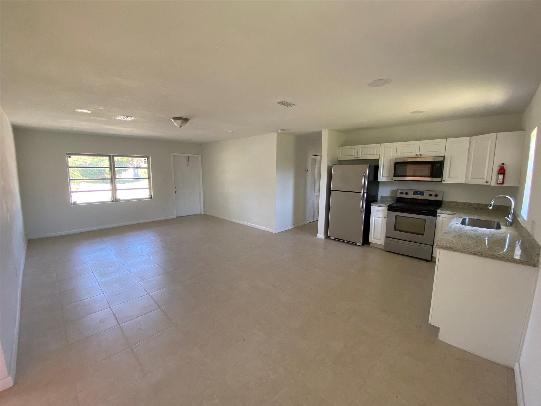 1654 43rd Street, West Palm Beach, FL 33407 2