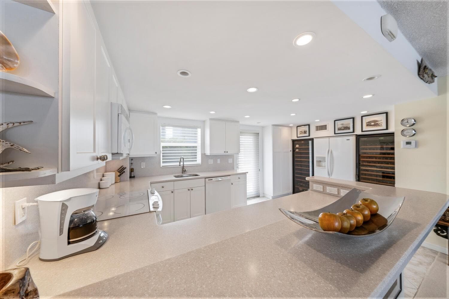 215 N Birch Road 4c, Fort Lauderdale, FL 33304 13