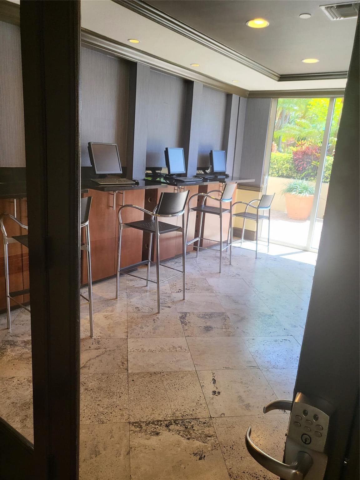 520 SE 5th Avenue 3404, Fort Lauderdale, FL 33301 23