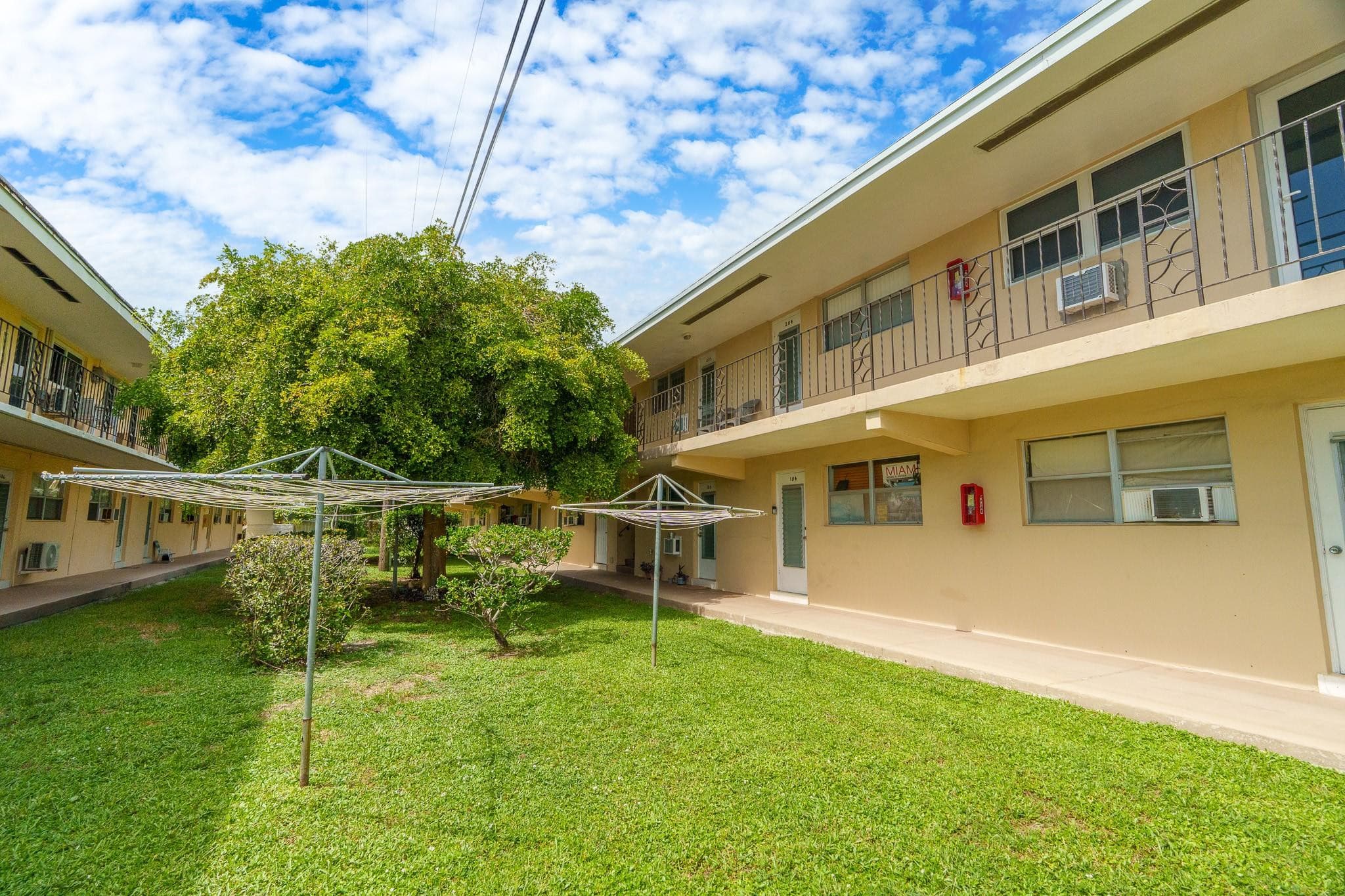 2106 NE 56th Court 204, Fort Lauderdale, FL 33308 21