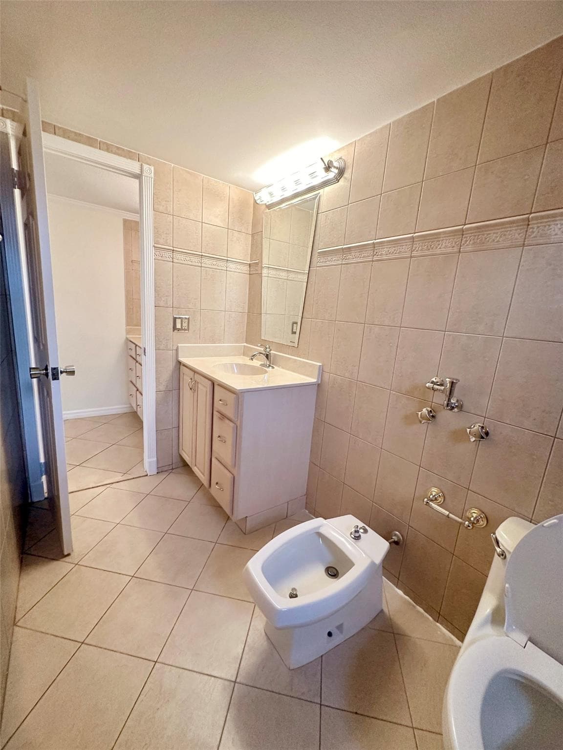 2500 Parkview Drive 814, Hallandale Beach, FL 33009 34